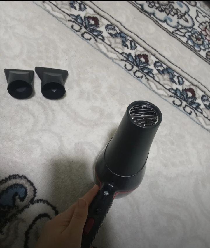 Soch quritish va turmaklash uchun soch qurutgich FaKang ION FK-9900