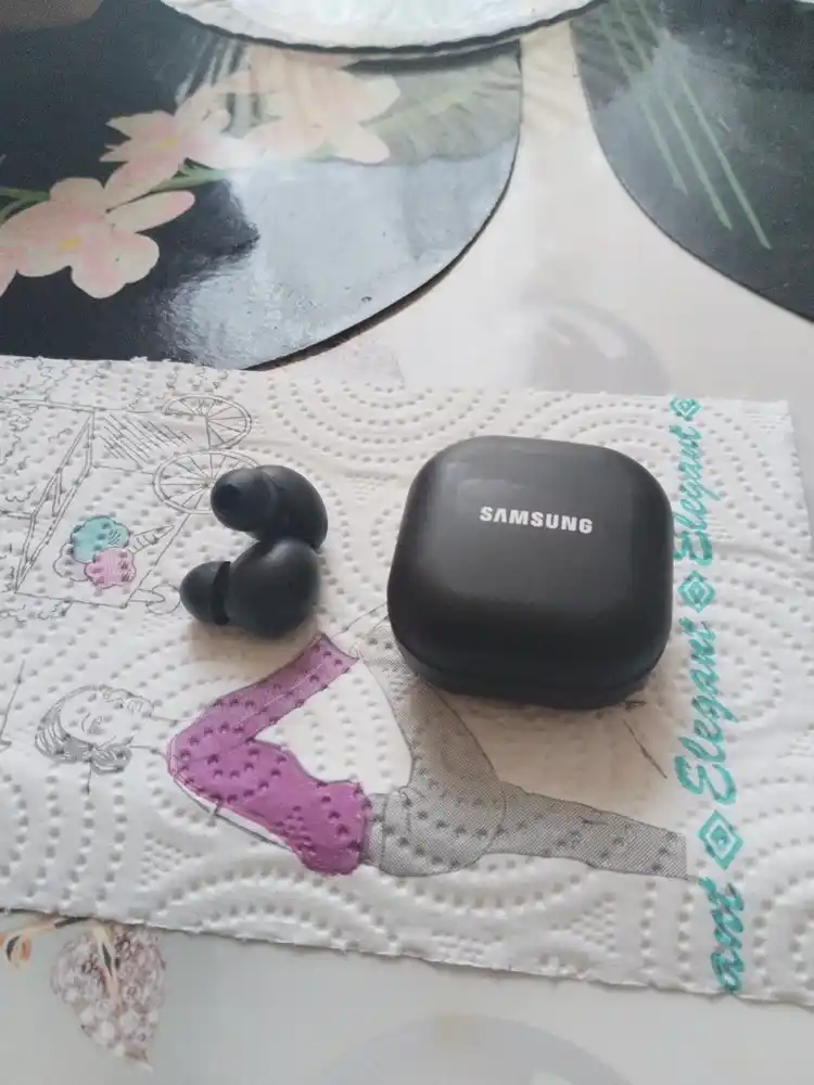 Galaxy Buds Pro simsiz quloqchinlar, Bluetooth orqali ulanish, sensor boshqaru, naushnik