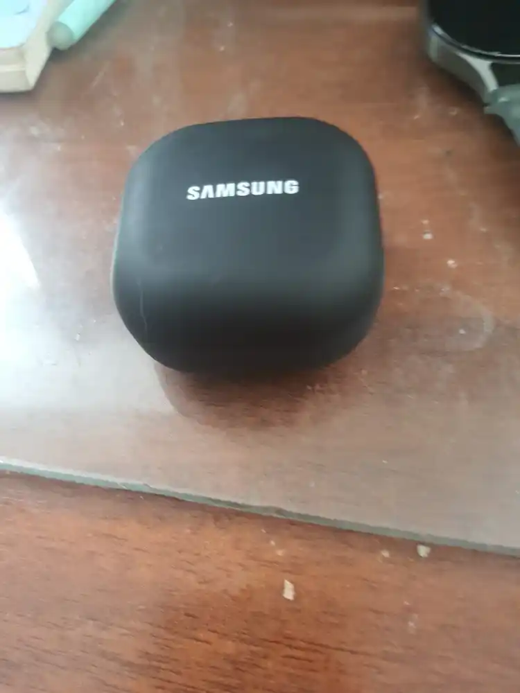Galaxy Buds Pro simsiz quloqchinlar, Bluetooth orqali ulanish, sensor boshqaru, naushnik