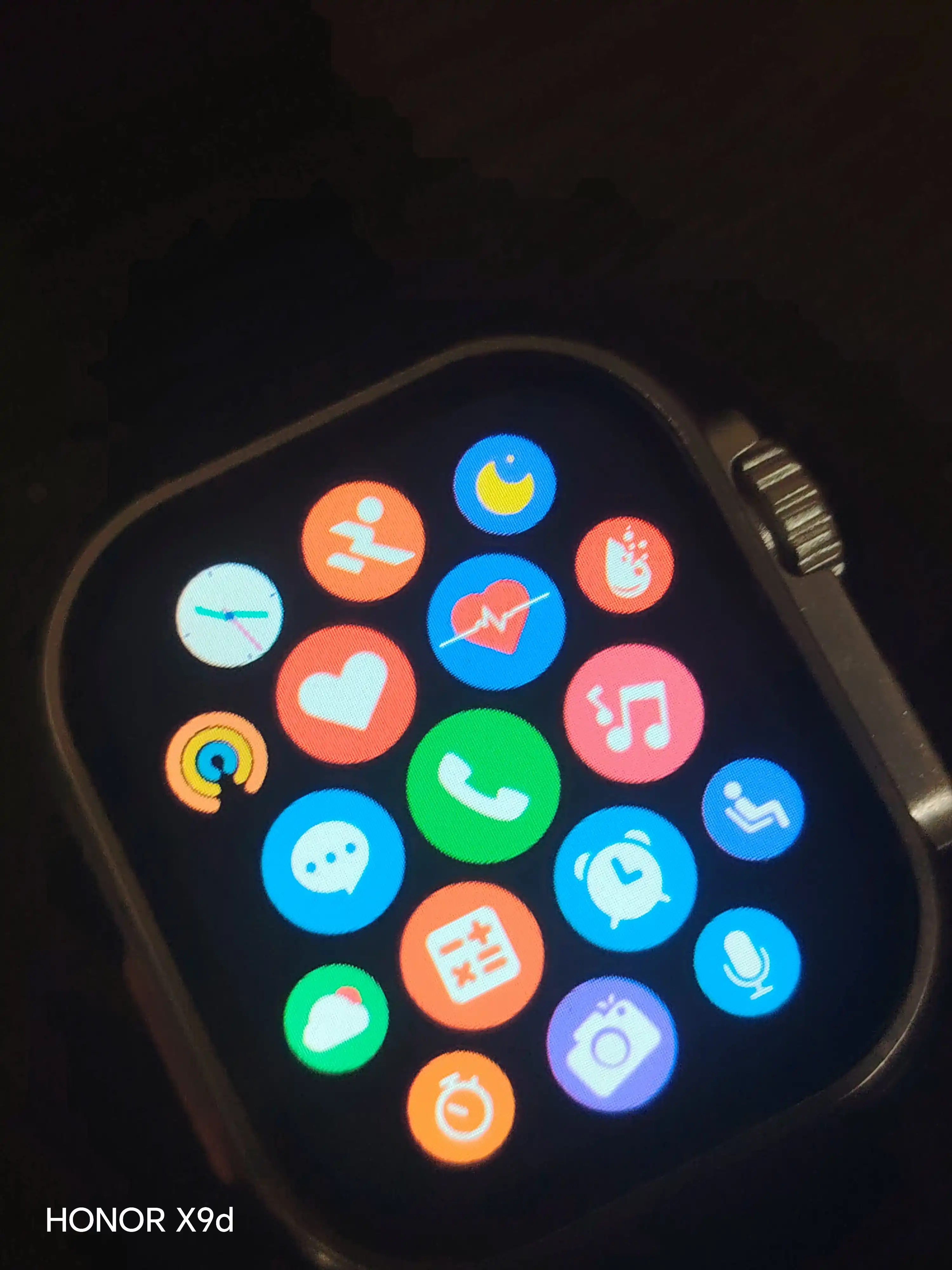 Smart Watch Ultra и Smart Watch 10, наушники Pods 2, ремешки 8–10 штук