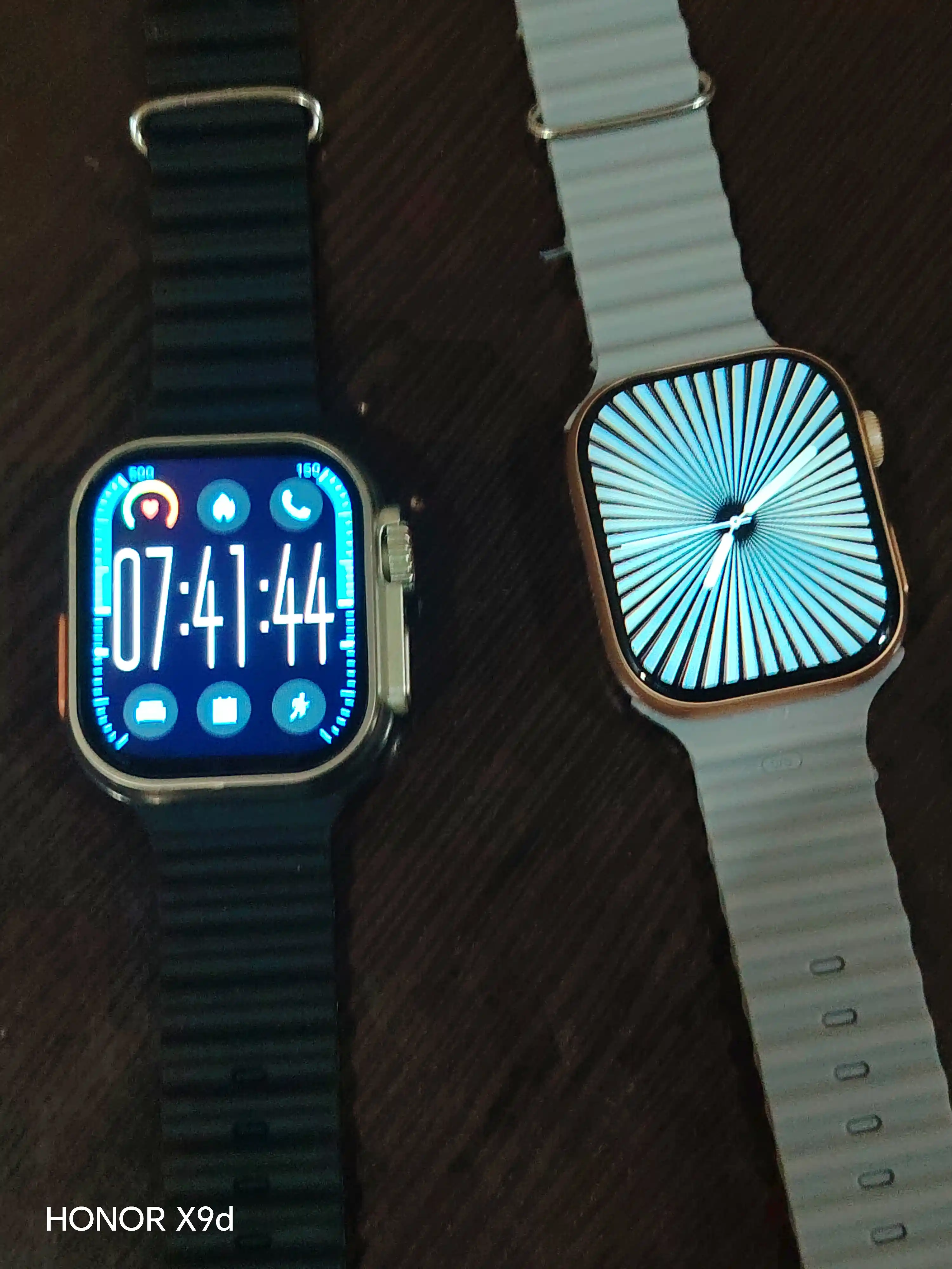 Smart Watch Ultra и Smart Watch 10, наушники Pods 2, ремешки 8–10 штук