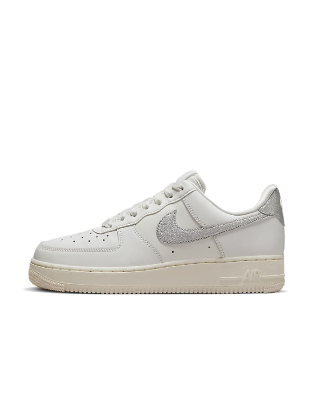 Erkaklar, ayollar va o‘smirlar uchun sport krossovkalari Nike Air Force 1, o'lchami 36-44