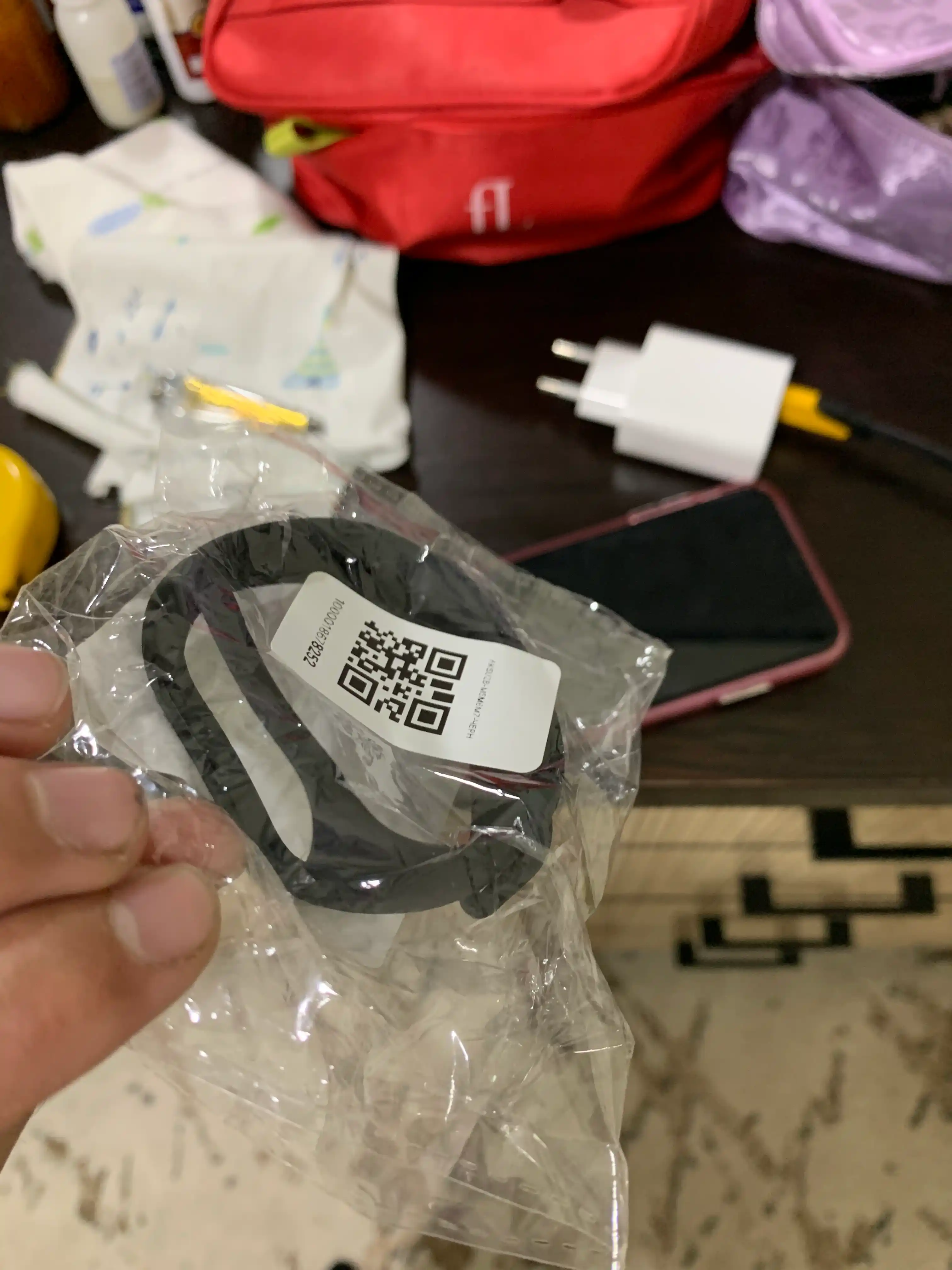 Xiaomi Mi Band 5, 6, 7 uchun silikon tasma