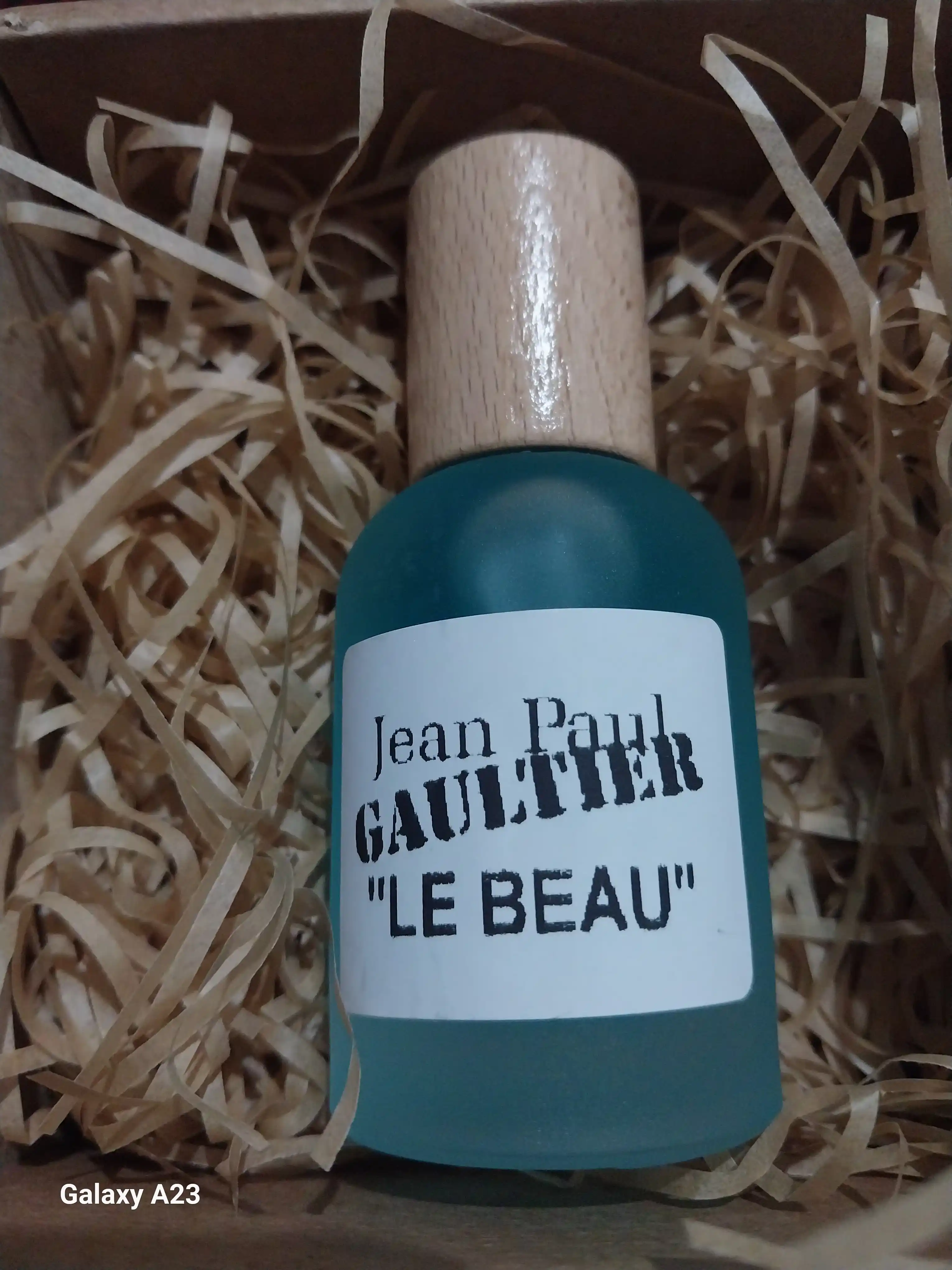 Atir LE BEAU Jean Paul Gaultier erkaklar uchun, probnik atirlar