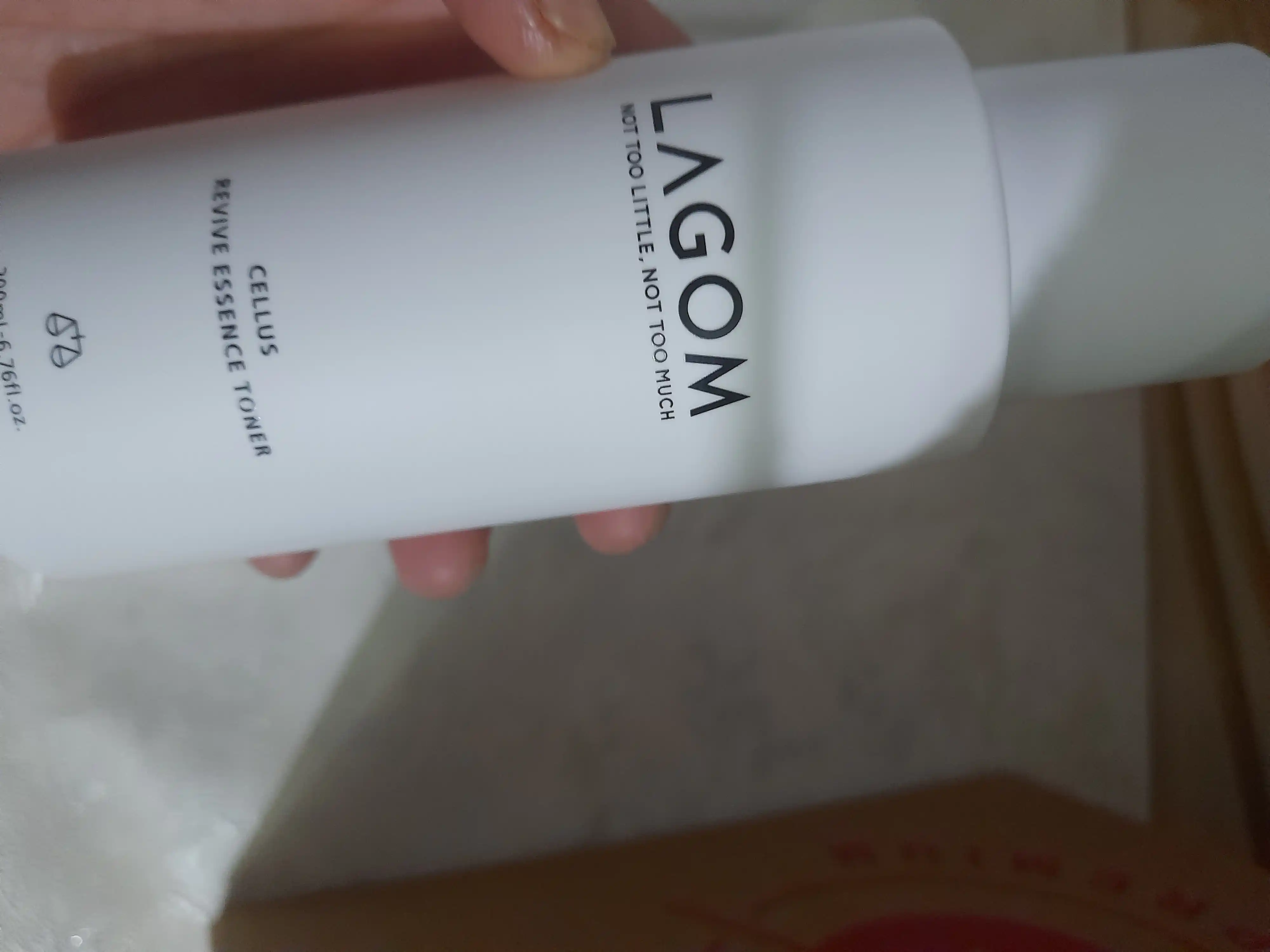 LAGOM Cellus Revive Essence Toner 200 ml – namlovchi va tiklovchi yuz toneri