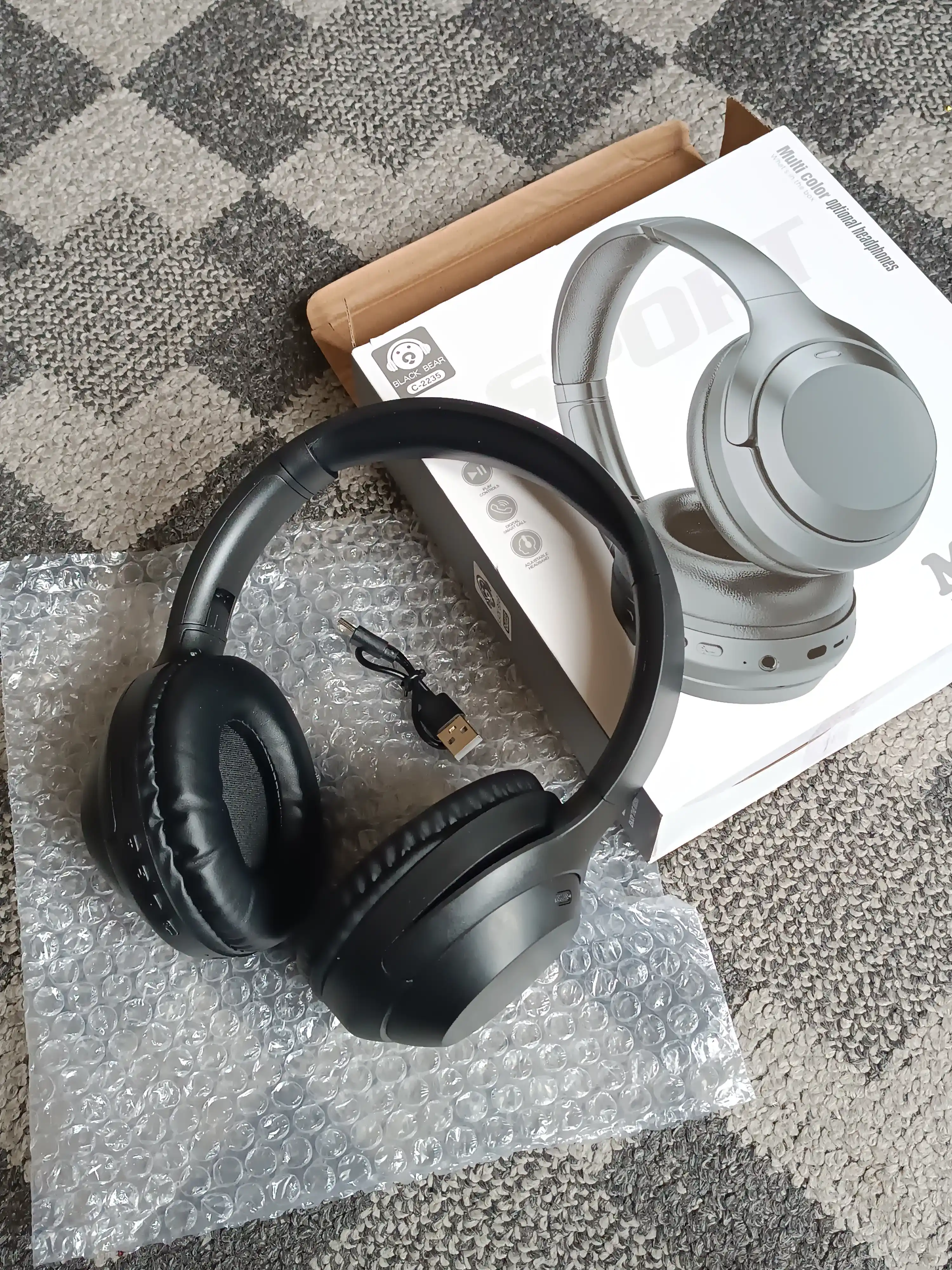 Simsiz quloqchin Bluetooth – to‘liq o‘lcham, mikrofonli, SD karta va radio C2235
