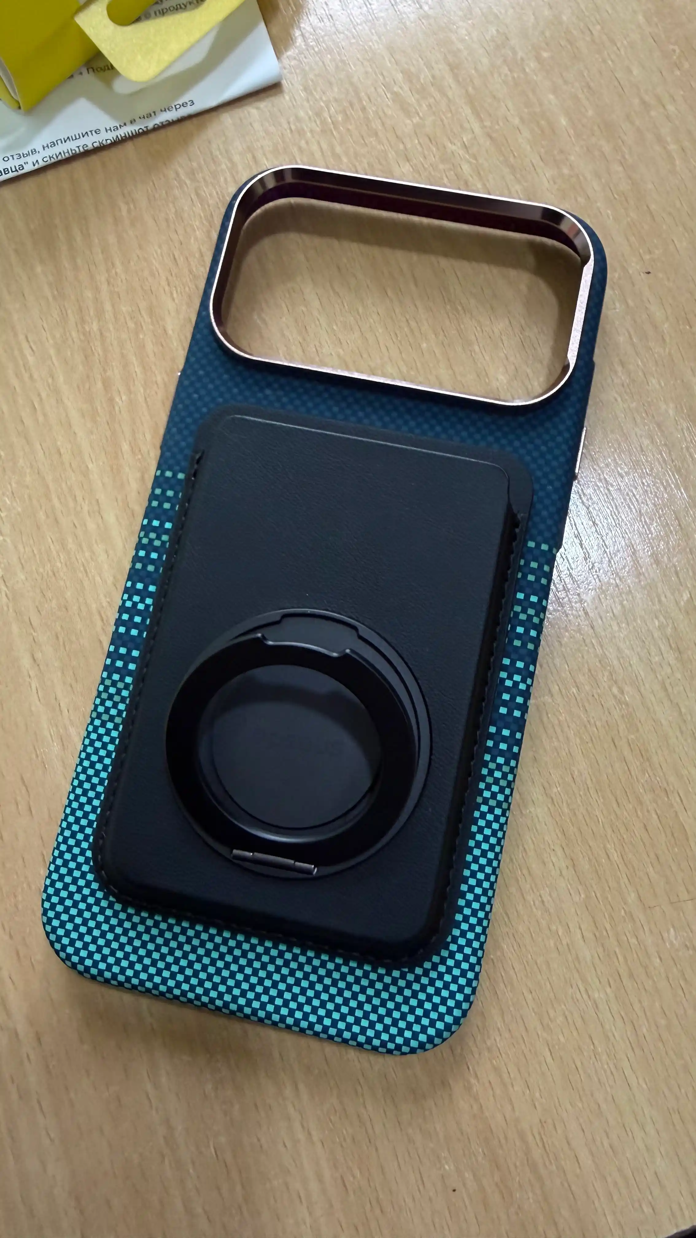 Magnitli hamyon-stend Baseus MagPro 3 Magnetic Wallet Stand Cosmic Black
