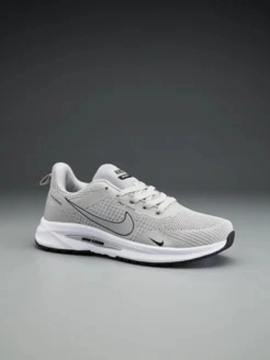 Nike erkaklar krossovkalari - yengil va nafas oladigan yozgi sport poyabzali