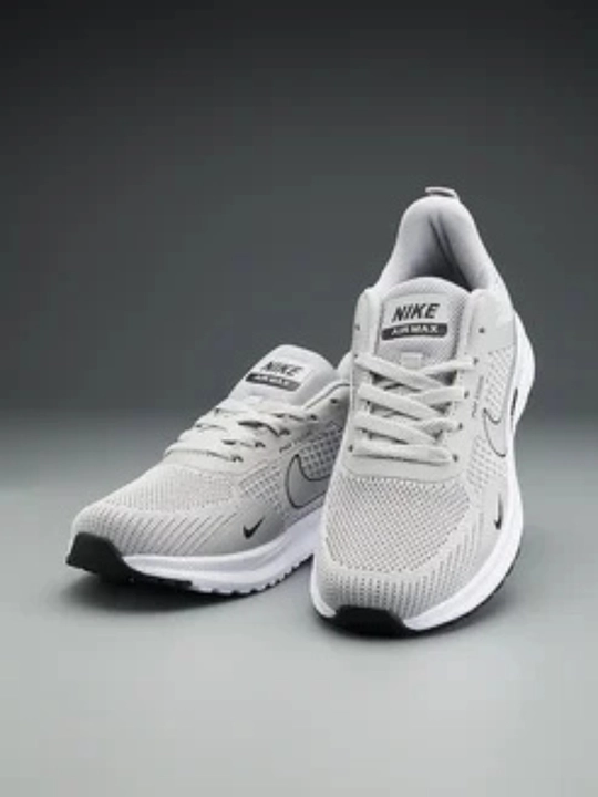 Nike erkaklar krossovkalari - yengil va nafas oladigan yozgi sport poyabzali