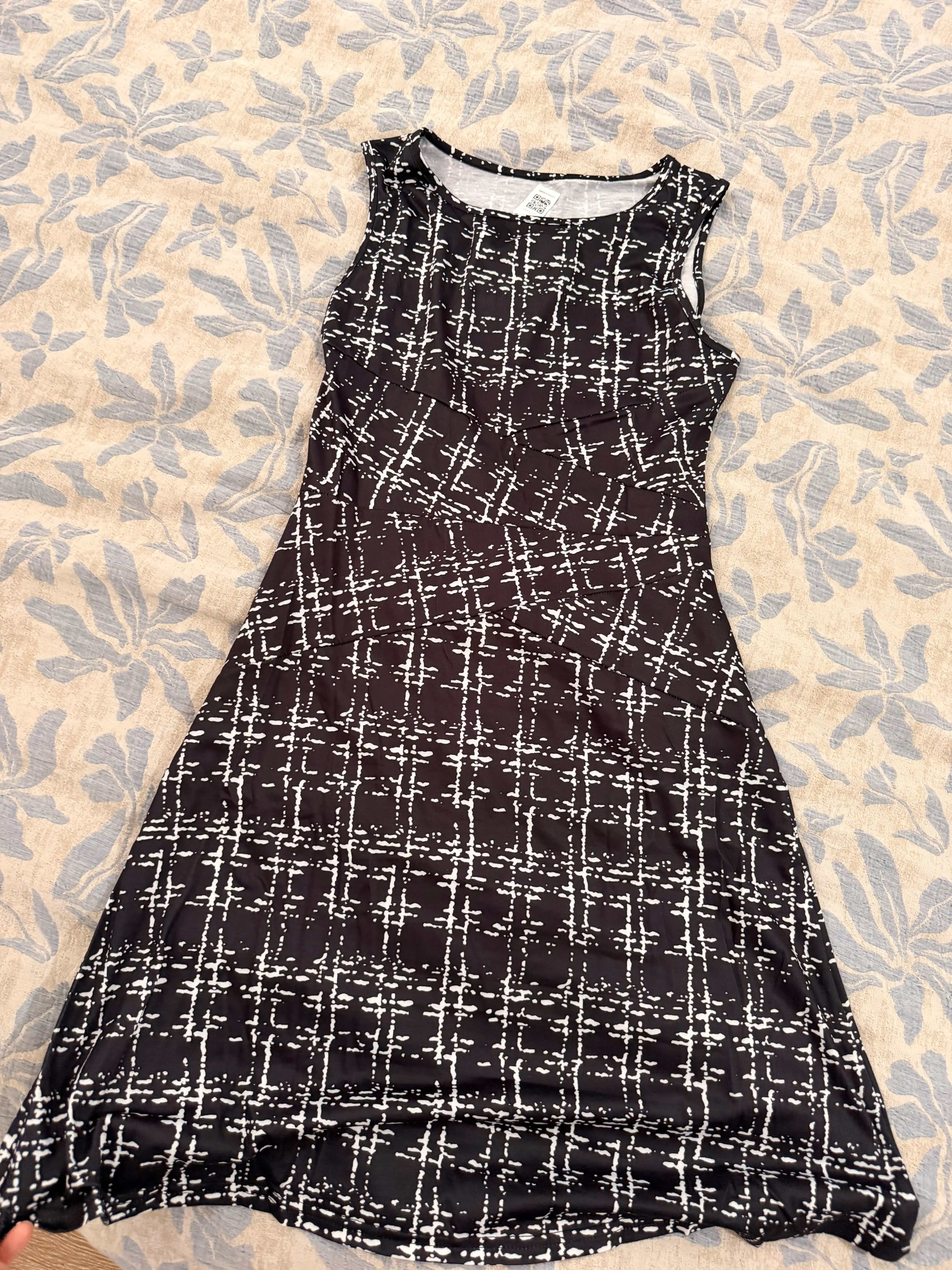 Yozgi qizlar ko‘ylagi, bichimli, yozgi ayollar libosi, yengsiz - ELLY FASHION