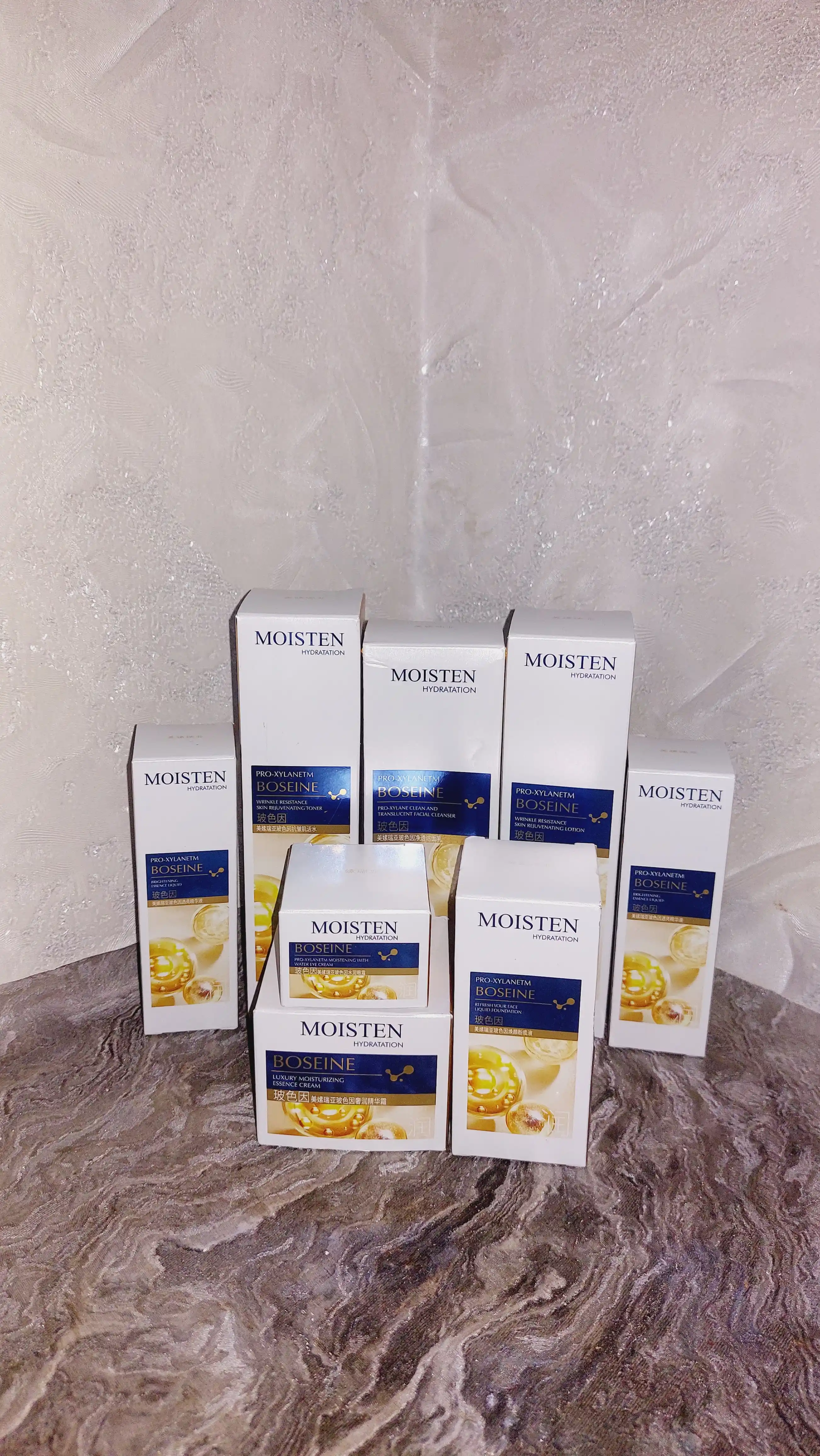 Boseine yuz tozalovchi gel, yuz parvarishi uchun kosmetika Moisten, 120 ml