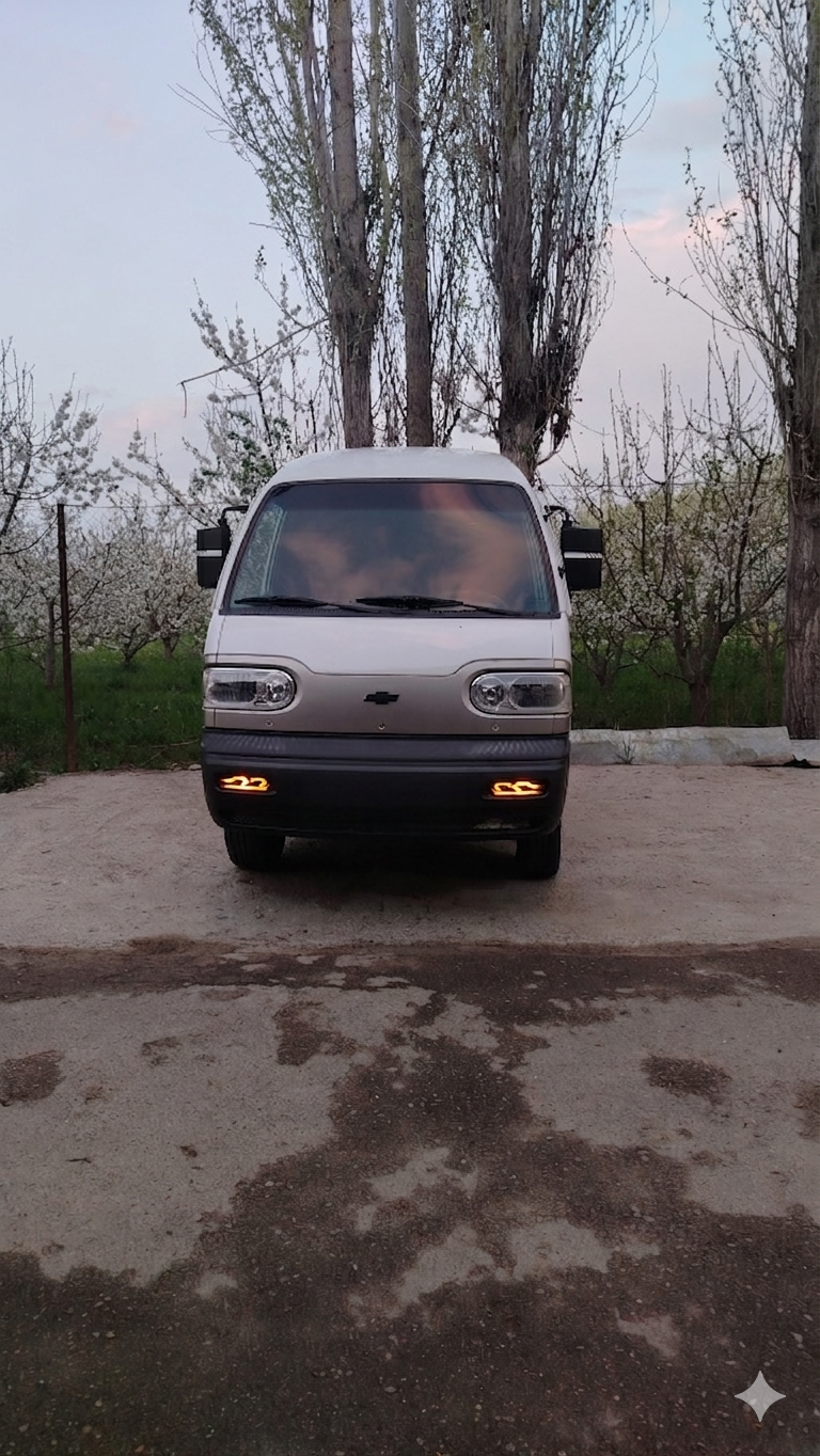 Наклейки для автомобилей