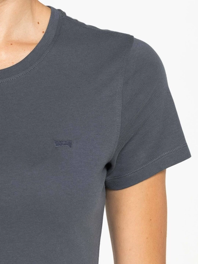 Ayollar uchun bazaviy futbolka Carrera Jeans,dumaloq bo‘yinli, 100% paxta, Italiya