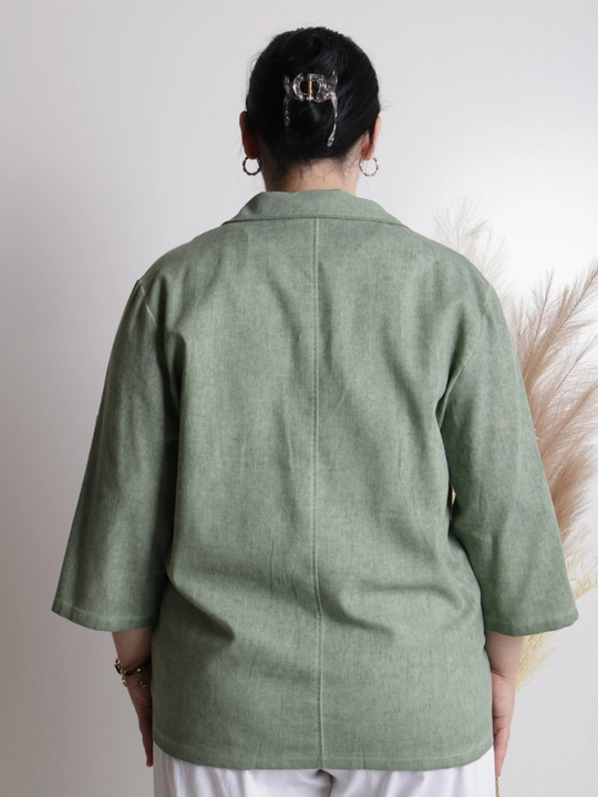 Ayollar pidjagi yengil, tabiiy mato, sutrang, kulrang-ko‘kimtir, cho‘ntakli, plus size