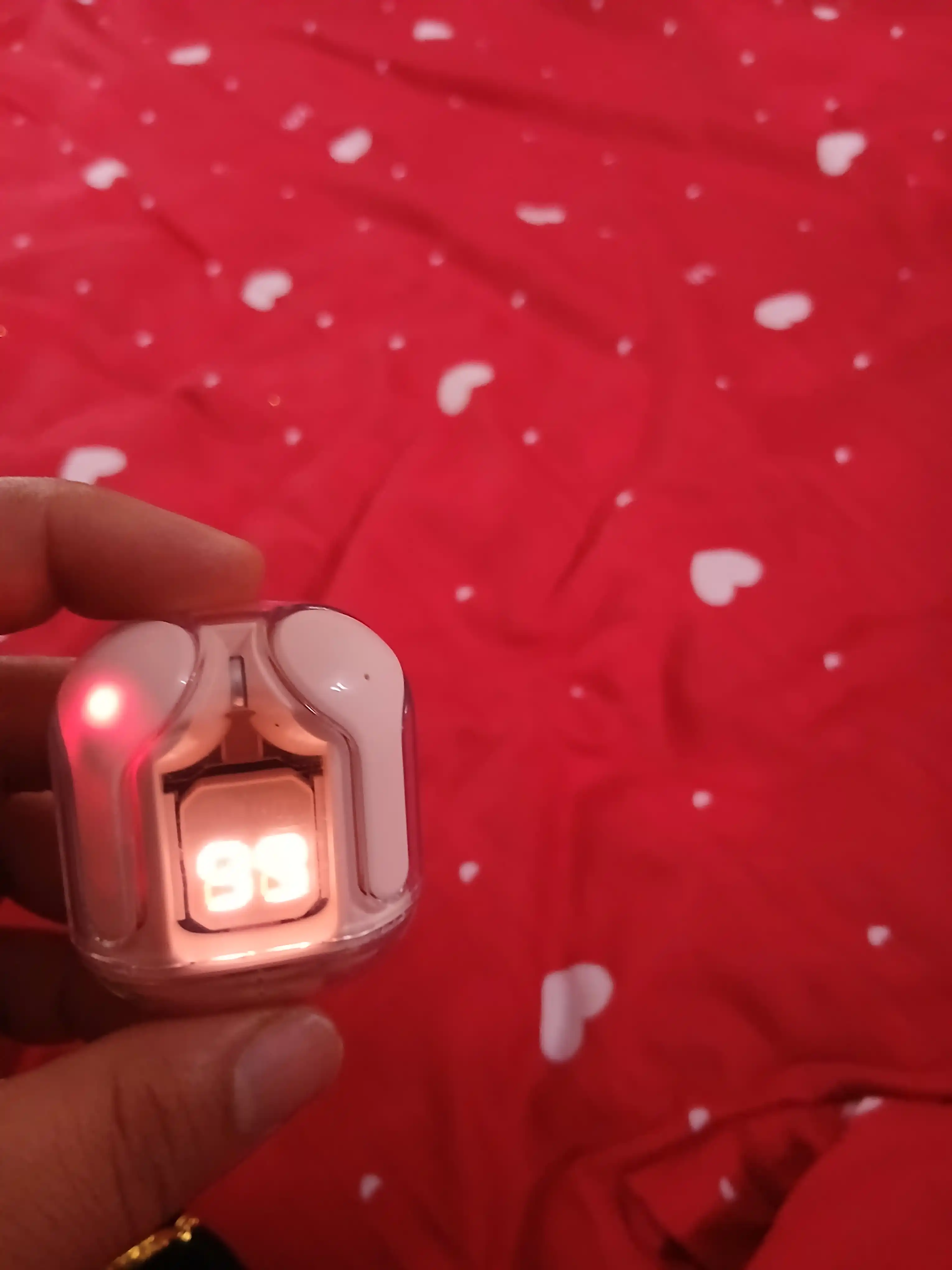 Display UltraPods — Bluetooth наушники с дисплеем, стиль и функционал