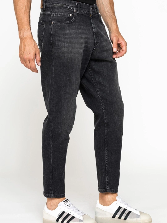 Erkaklar uchun Carrera Jeans jinsi, toraytirilgan (Carrot), Italiya