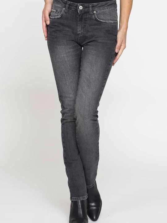 Toraytirilgan ayollar jinsilari Carrera Jeans, Italiya - 