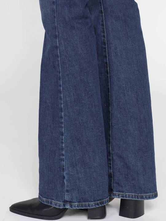 Ayollar klesh jinsilari Carrera Jeans, Italiya
