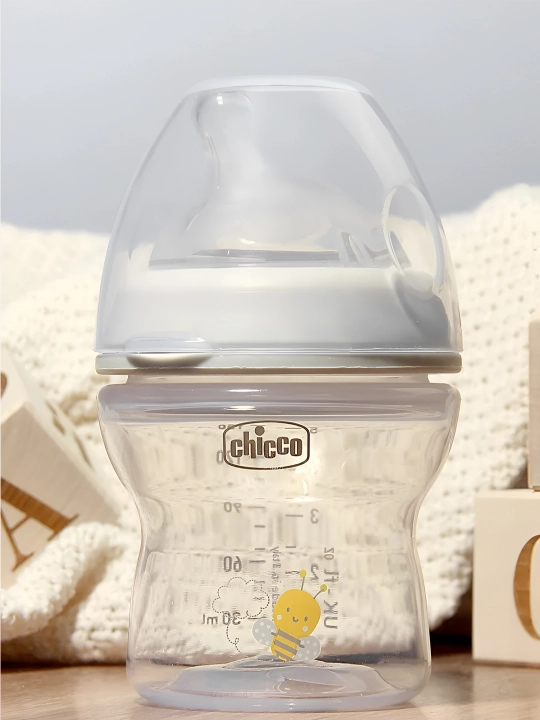 Shisha Chicco Natural Feeling, plastik, sekin oqim, oq, 0 oy +, 150 ml