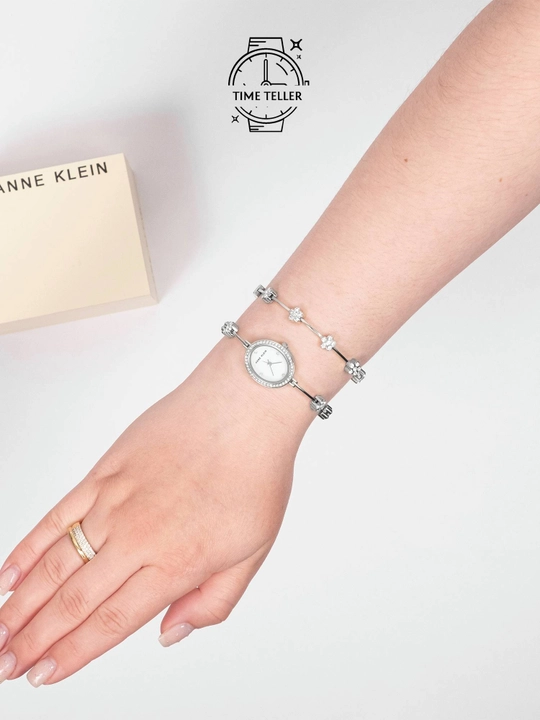 Ayollar qo'l soati Anne Klein AK5330, bilaguzuk bilan to'plam