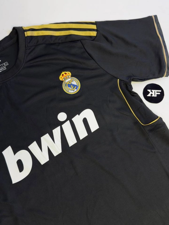 Retro futbol formalari - "Real Madrid Bwin"