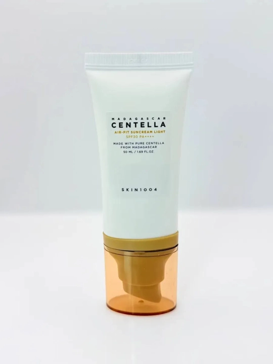 Солнцезащитный крем с центеллой SPF 50+ Skin1004 Madagascar Centella SPF50+ PA++++, 50 мл