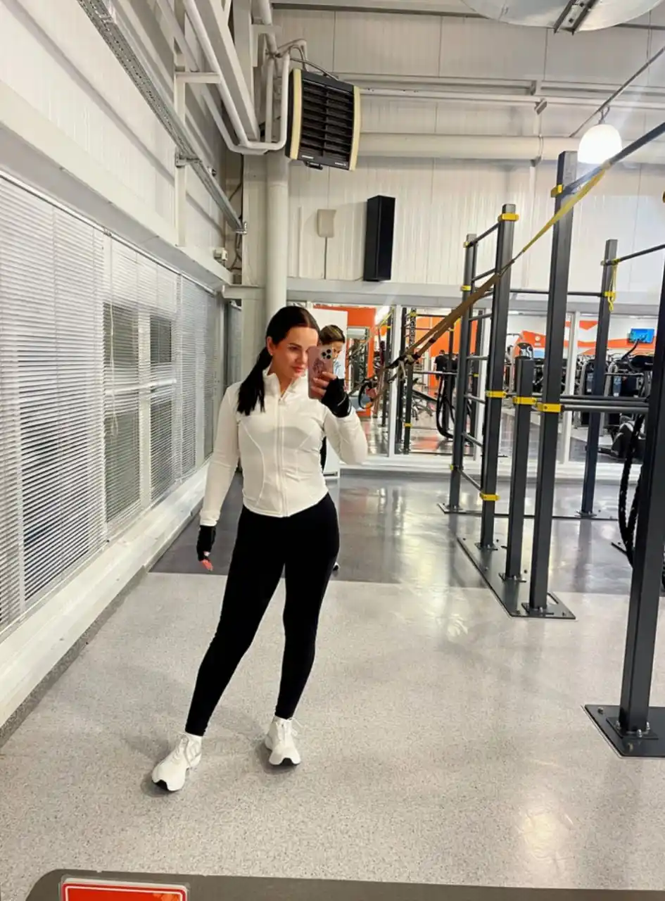 Ayollar uchun rashgard, sportga oid, yashin tezligida, yopishib turadigan SlimFit fitnes va sport uchun longsliv