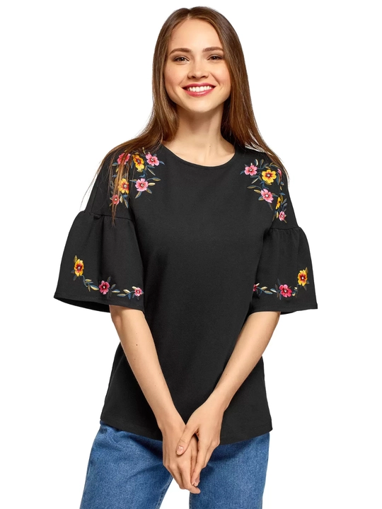 Женская футболка с вышивкой «Floral Style» - 