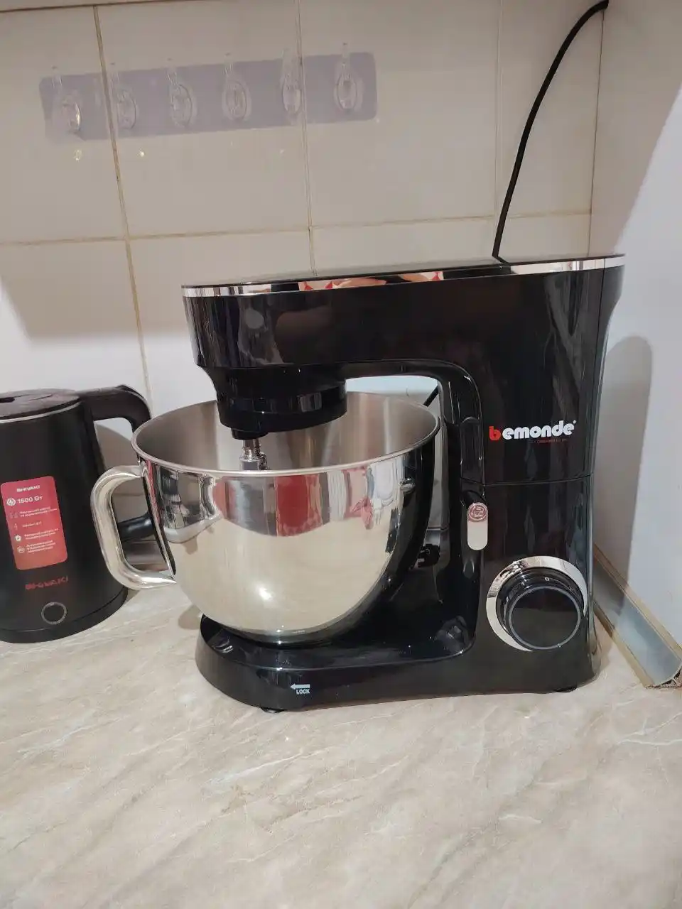 Mikser 8 litr Bemonde BM-SM1001SB, 1700Vt, 6 tezlik, Temir nasatkalar