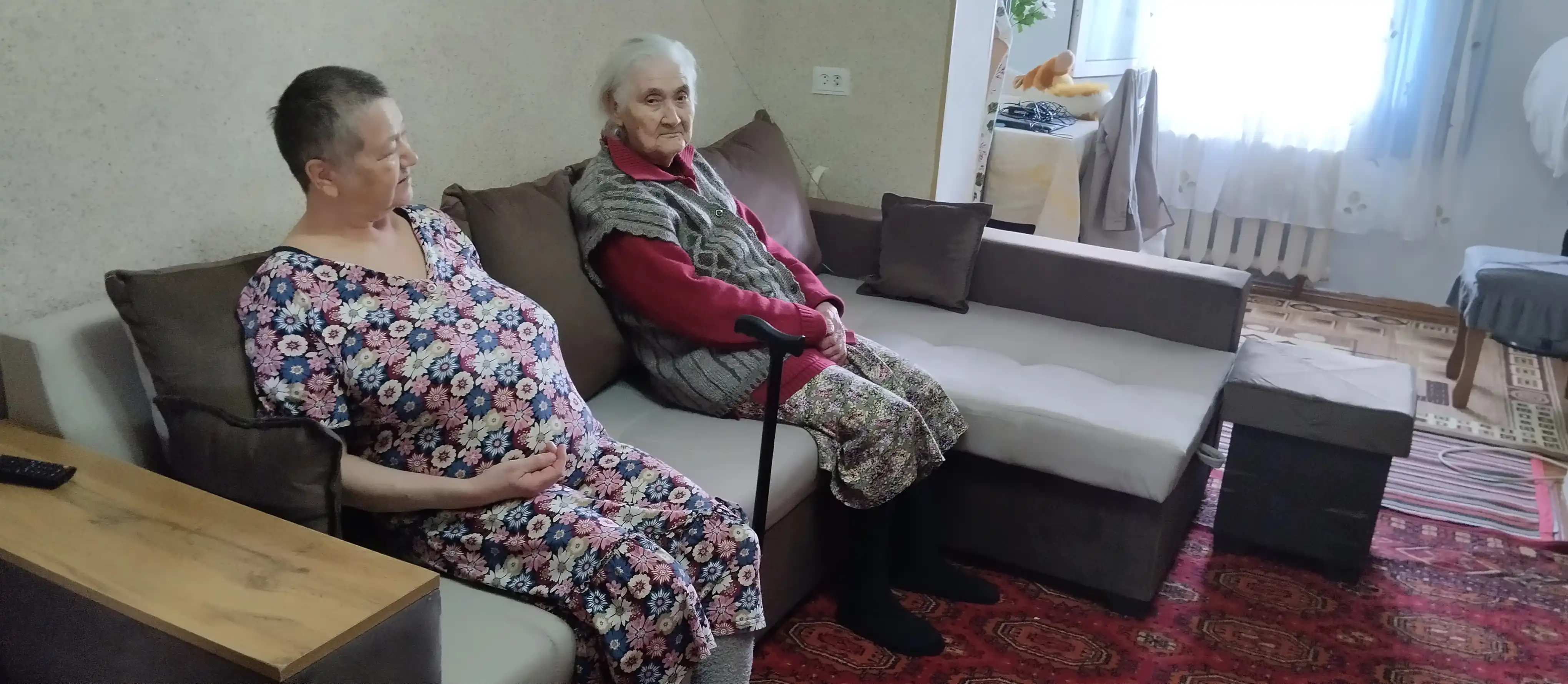 Burchakli divan.  Bir yechimda uslub, qulaylik va amaliylik