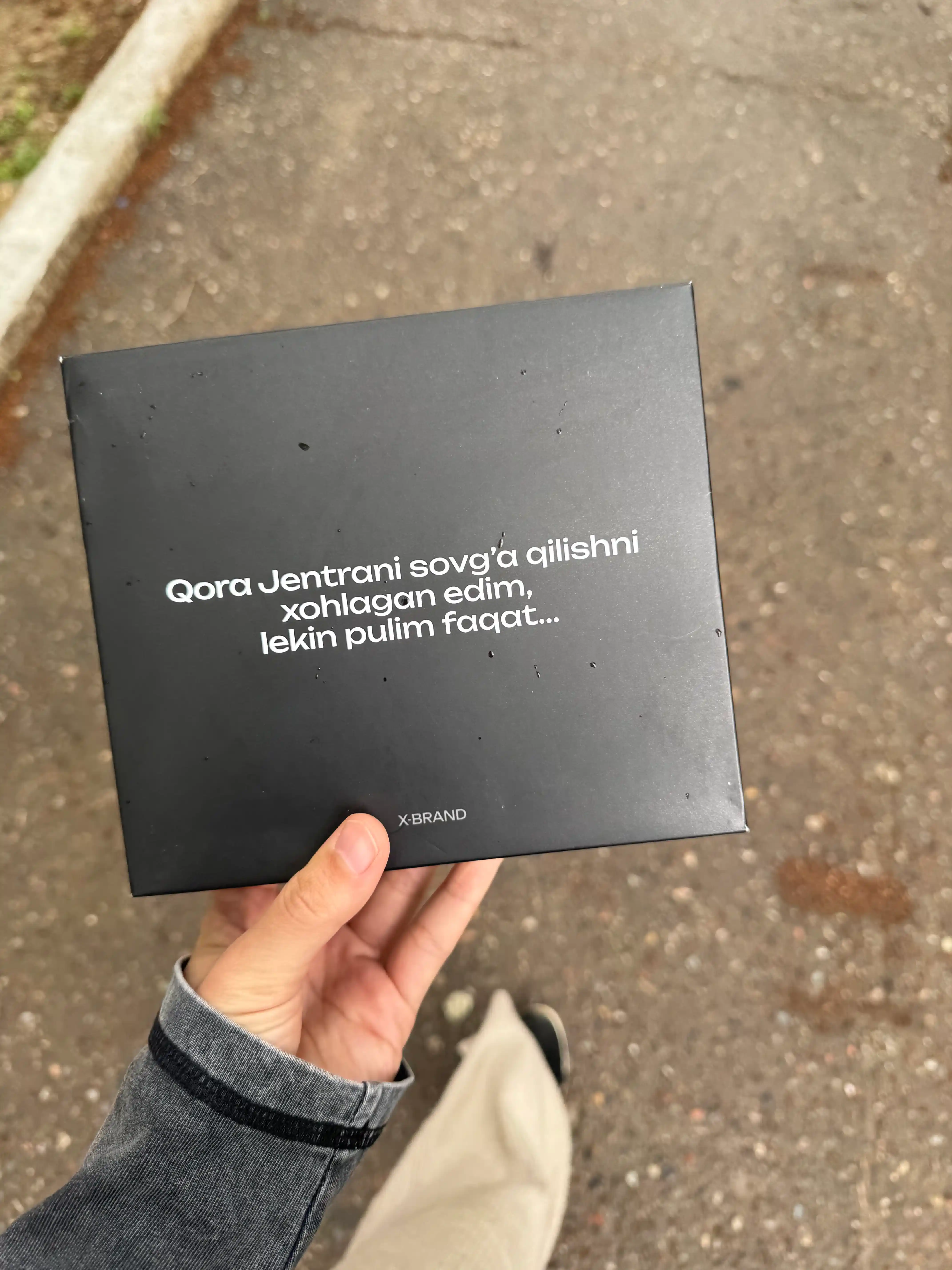 Erkaklar ichki kiyimi va paypoqlar, sovg‘a to‘plami 4+4, sovg‘a qutisida