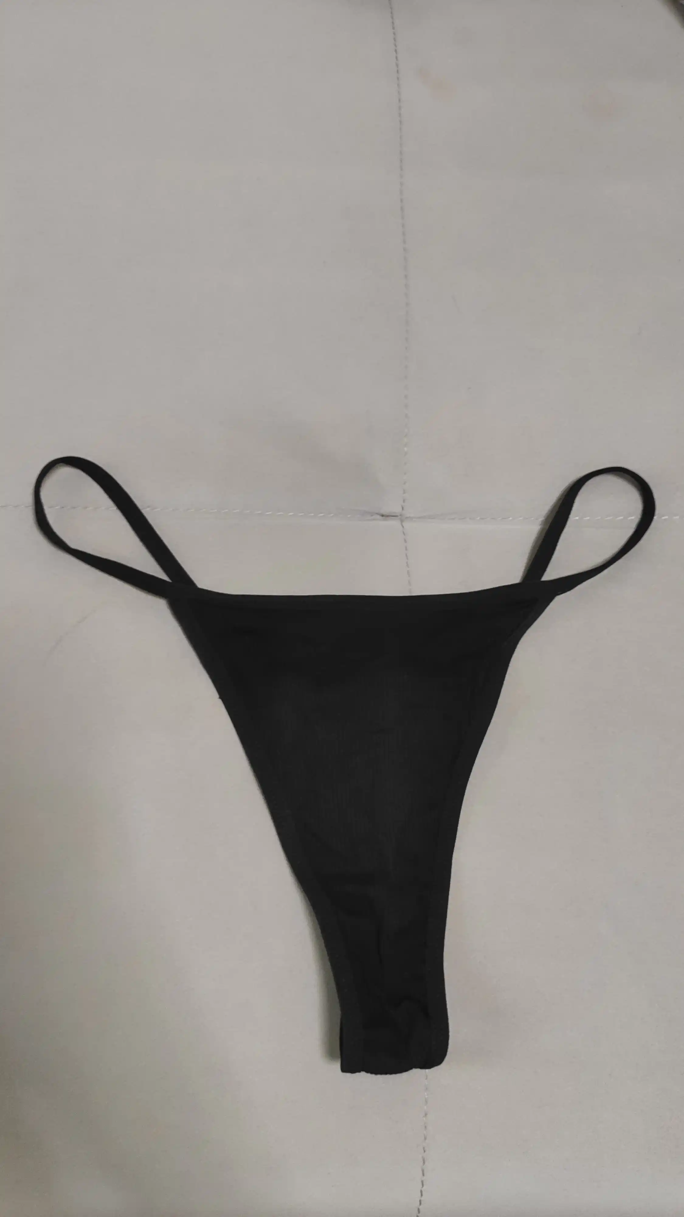 Ayollar ishtoni, paxtali stringlar