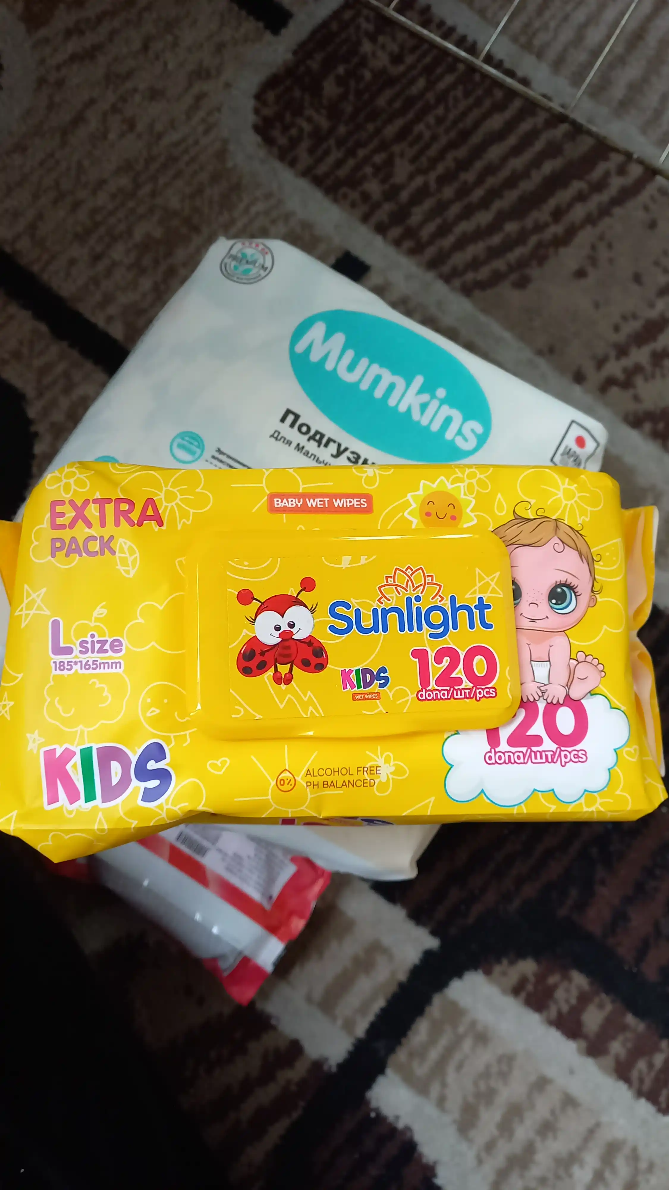 Nam salfetkalar "Kids ladybug" Quyosh nuri, 120 dona
