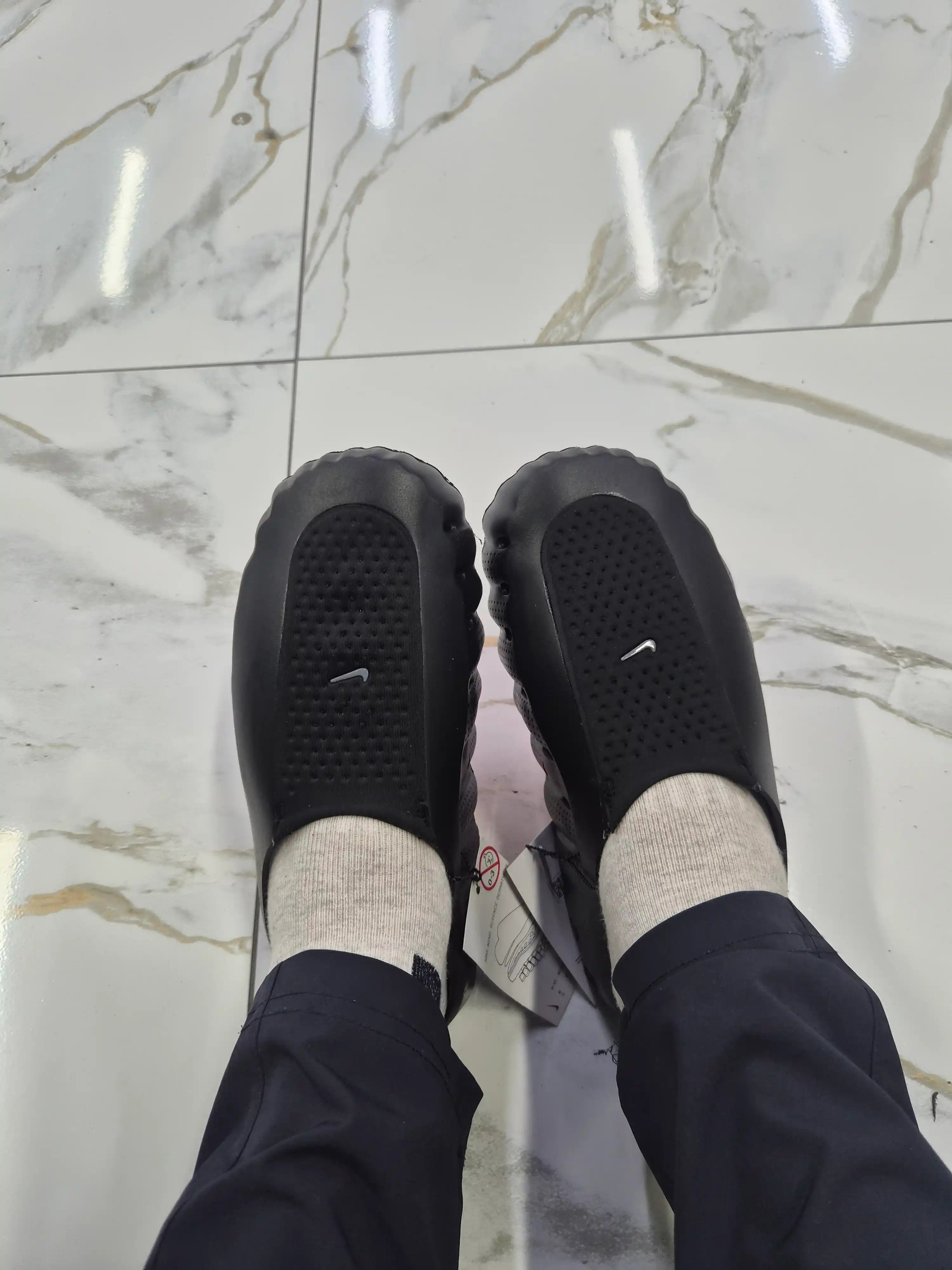 NIKE MIND 001 erkaklar shippaklari sport uchun maxsus, 2 razmer kattasi oling