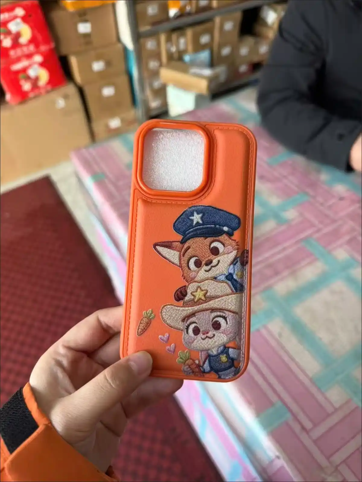 Чехол в стиле Zootopia — для iPhone 15, 16, 17 Pro Max