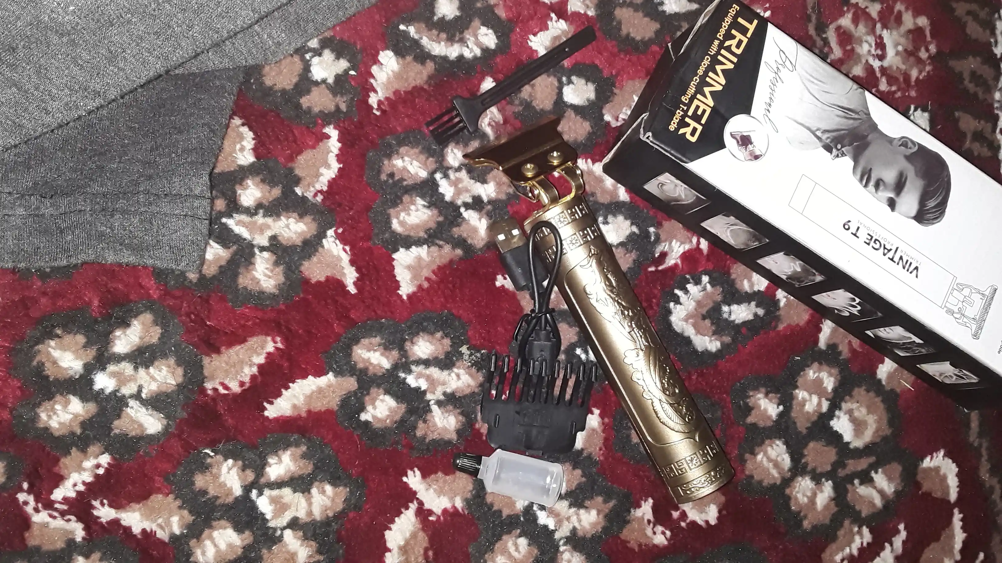 Trimmer, soch va soqol oladigan mashinka, Vintage T9