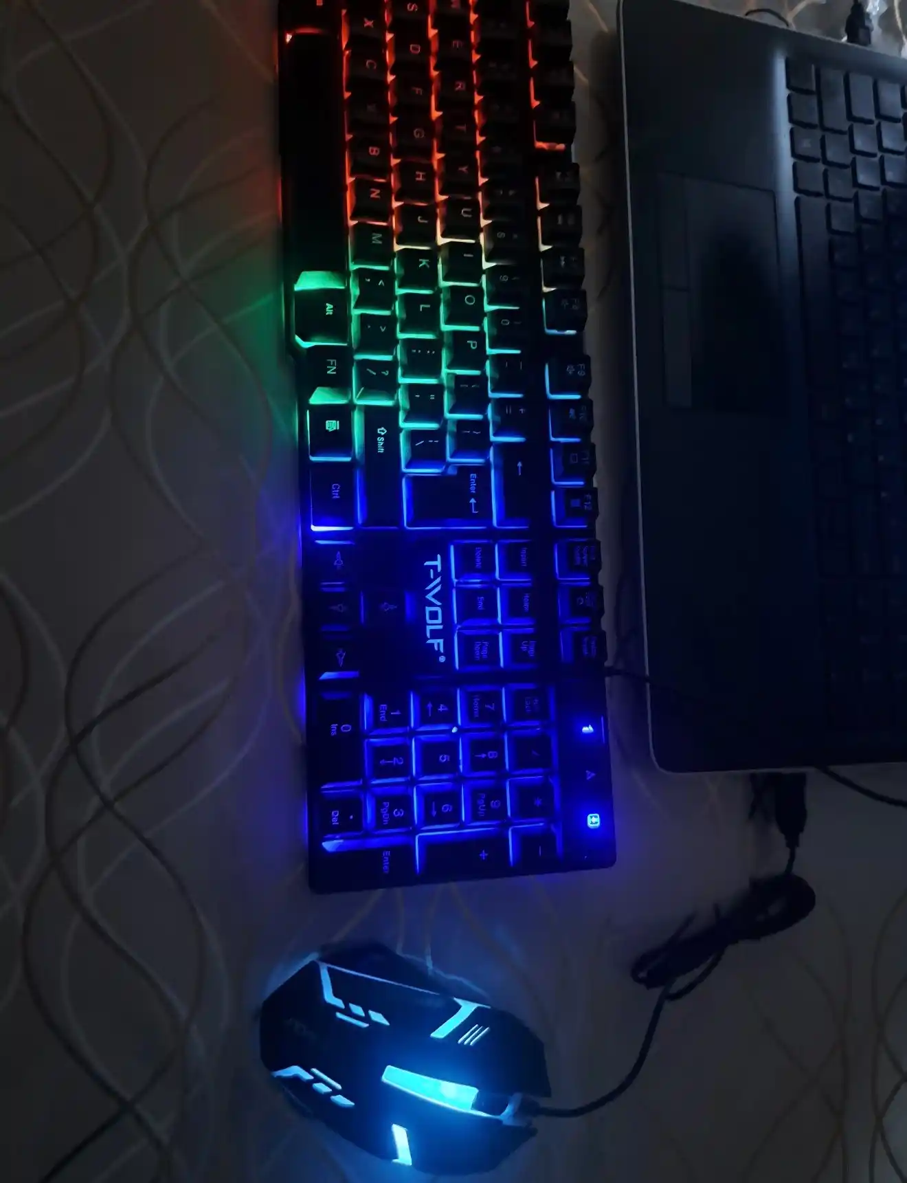Universal USB simli klaviatura – oson ulanish, mustahkam korpus