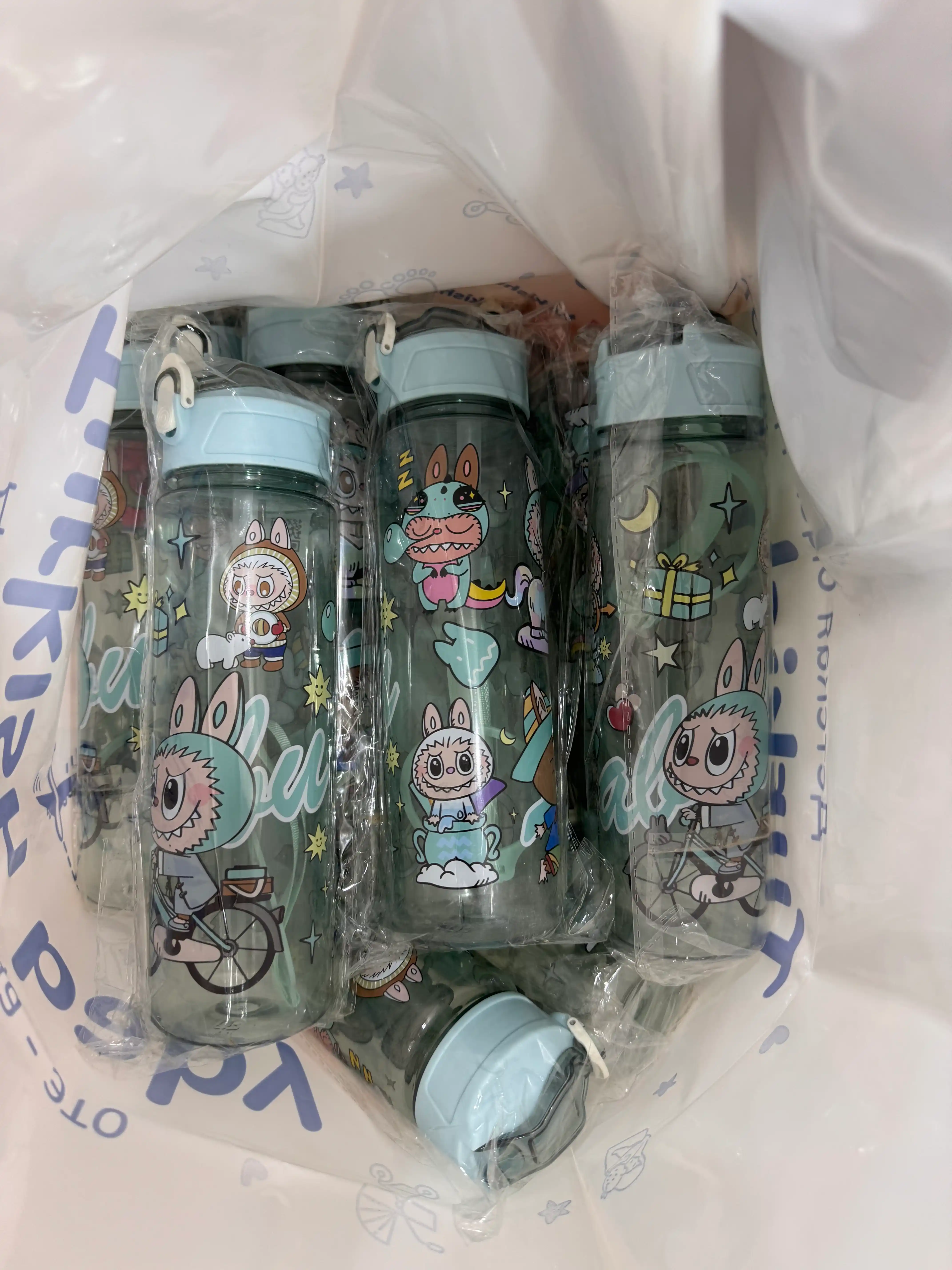 Labubu rasmli sport sheyker shisha, 800 ml, suv uchun, trenajyor zali uchun