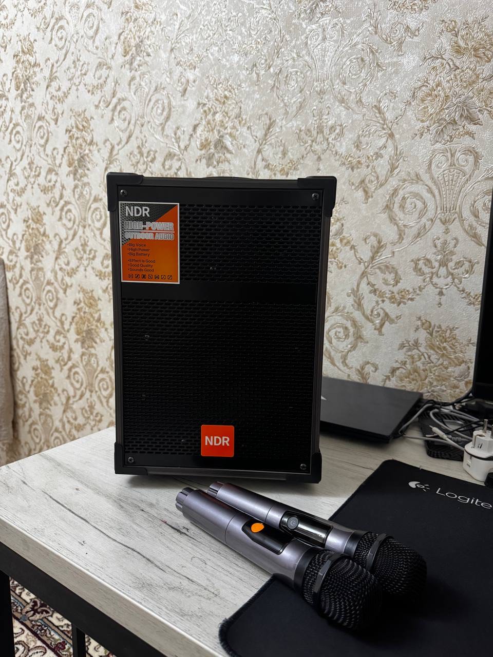 Колонка Bluetooth 50W/40W караоке с 2 беспроводными микрофонами, пультом и LED подсветкой
