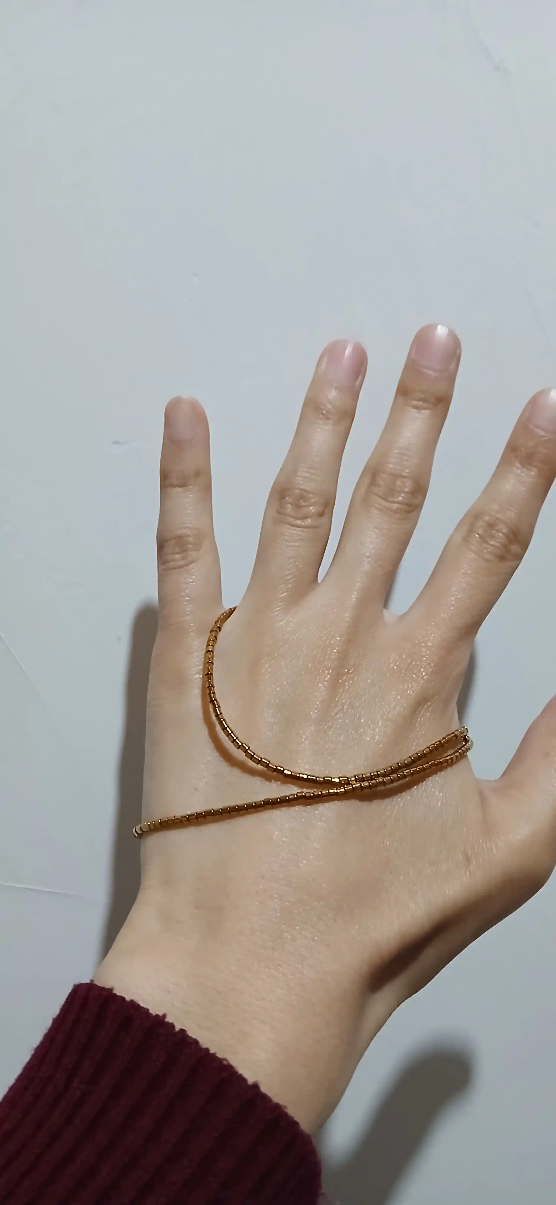 Tsilindr shaklida tabiiy gematit toshidan yasalgan choker