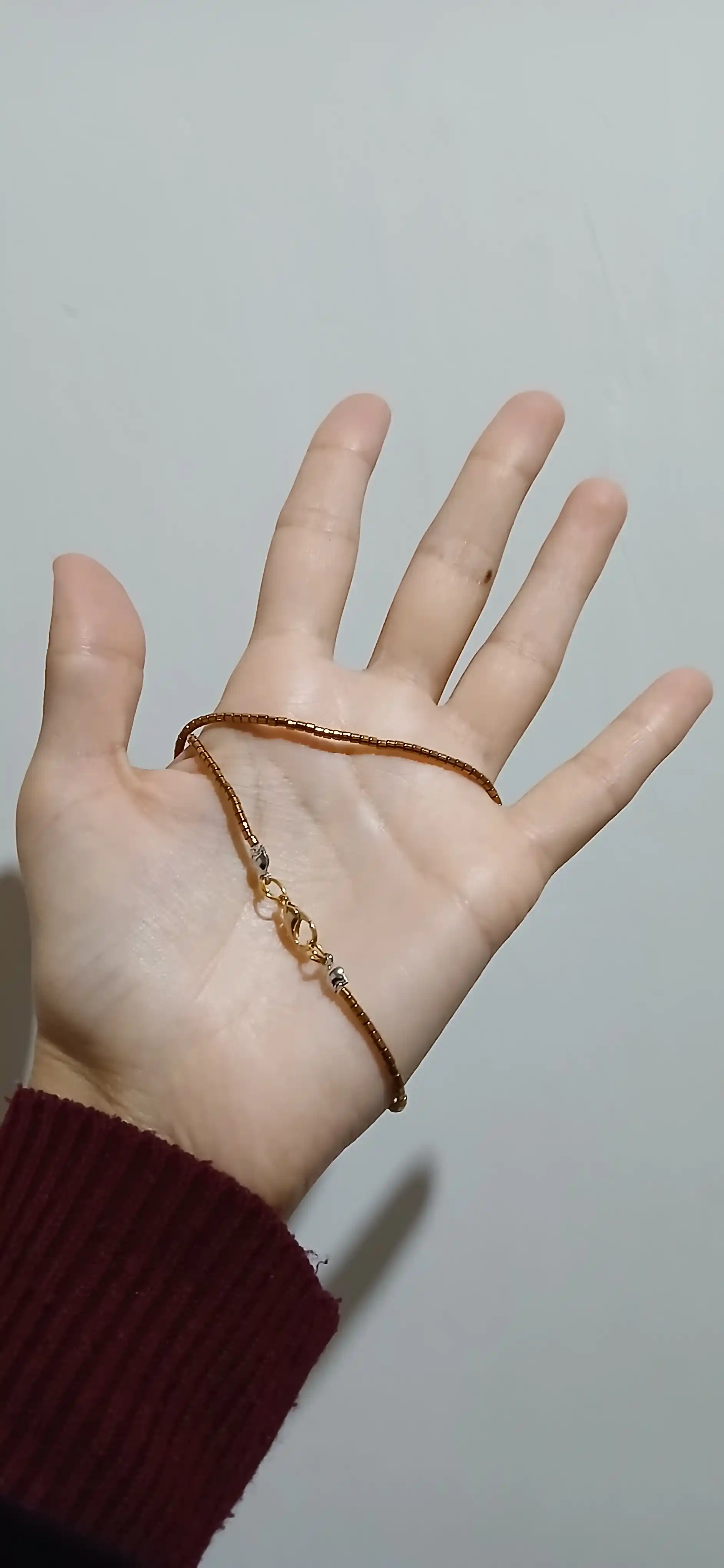 Tsilindr shaklida tabiiy gematit toshidan yasalgan choker