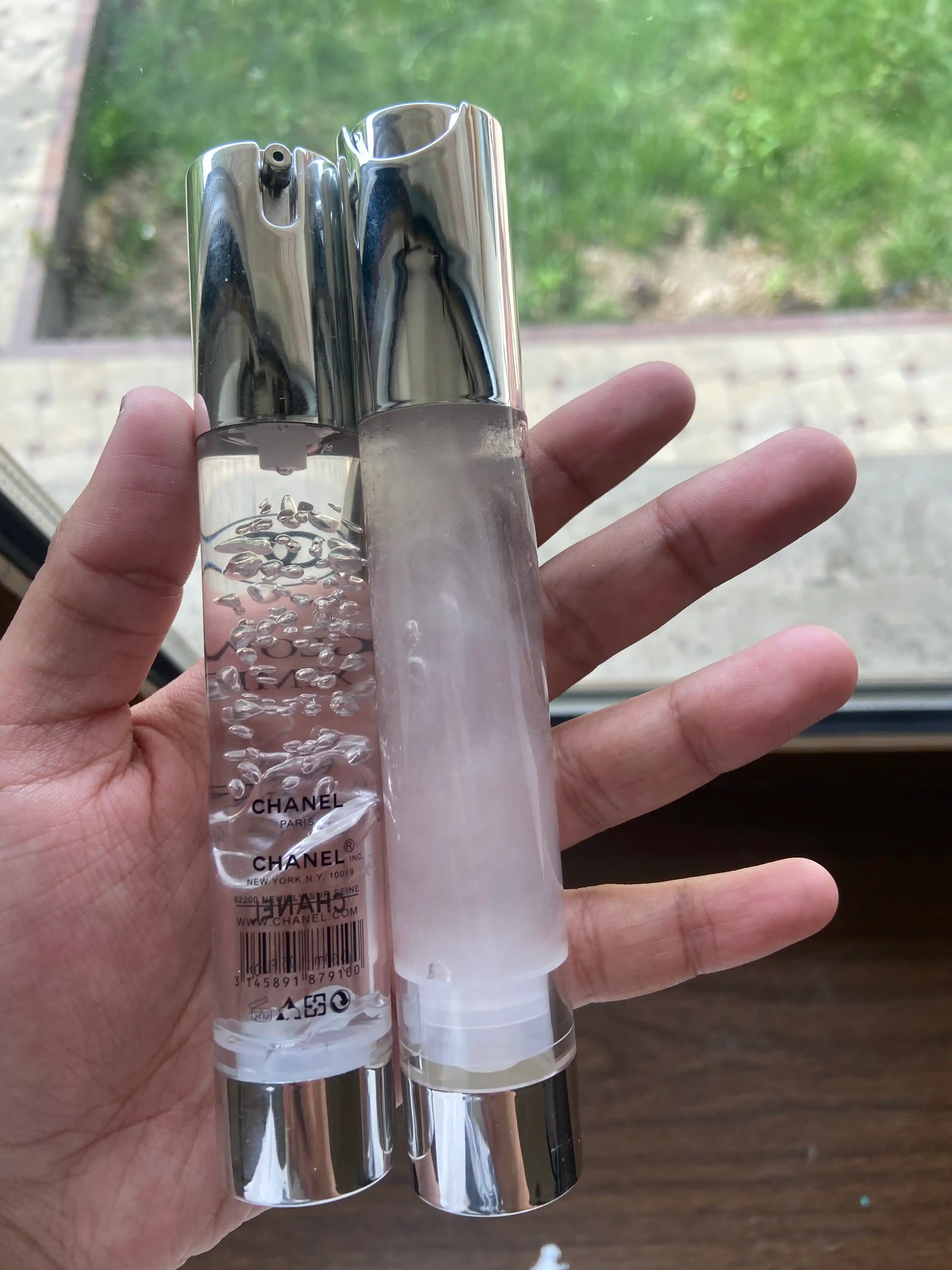 Chanel GLow Maximizer bo'yanish bazasi, namlaydi va silliqlaydi, 30 ml