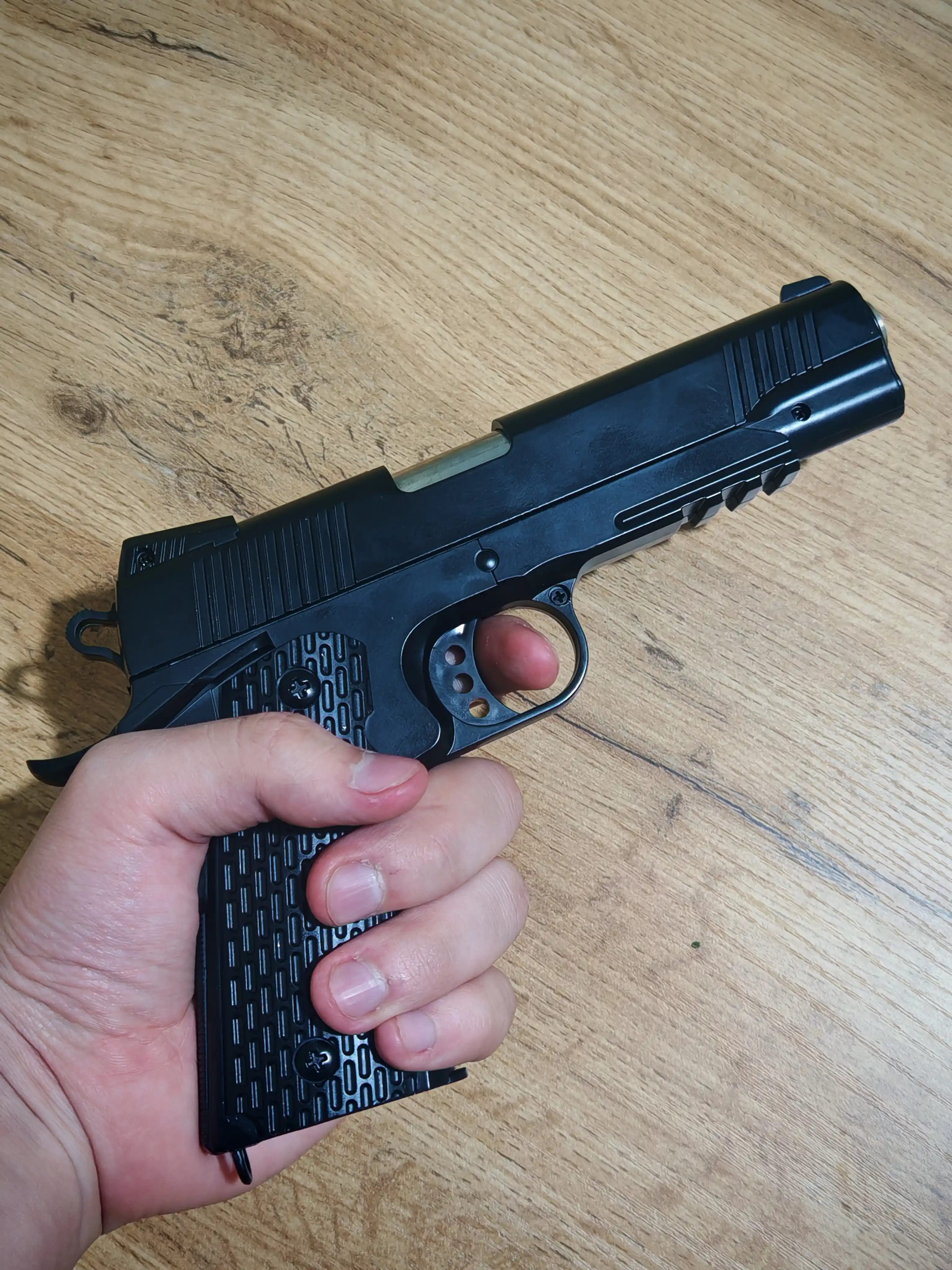 Glock AirSoft quroli, bolalar uchun metall to'pponcha, pnevmatik