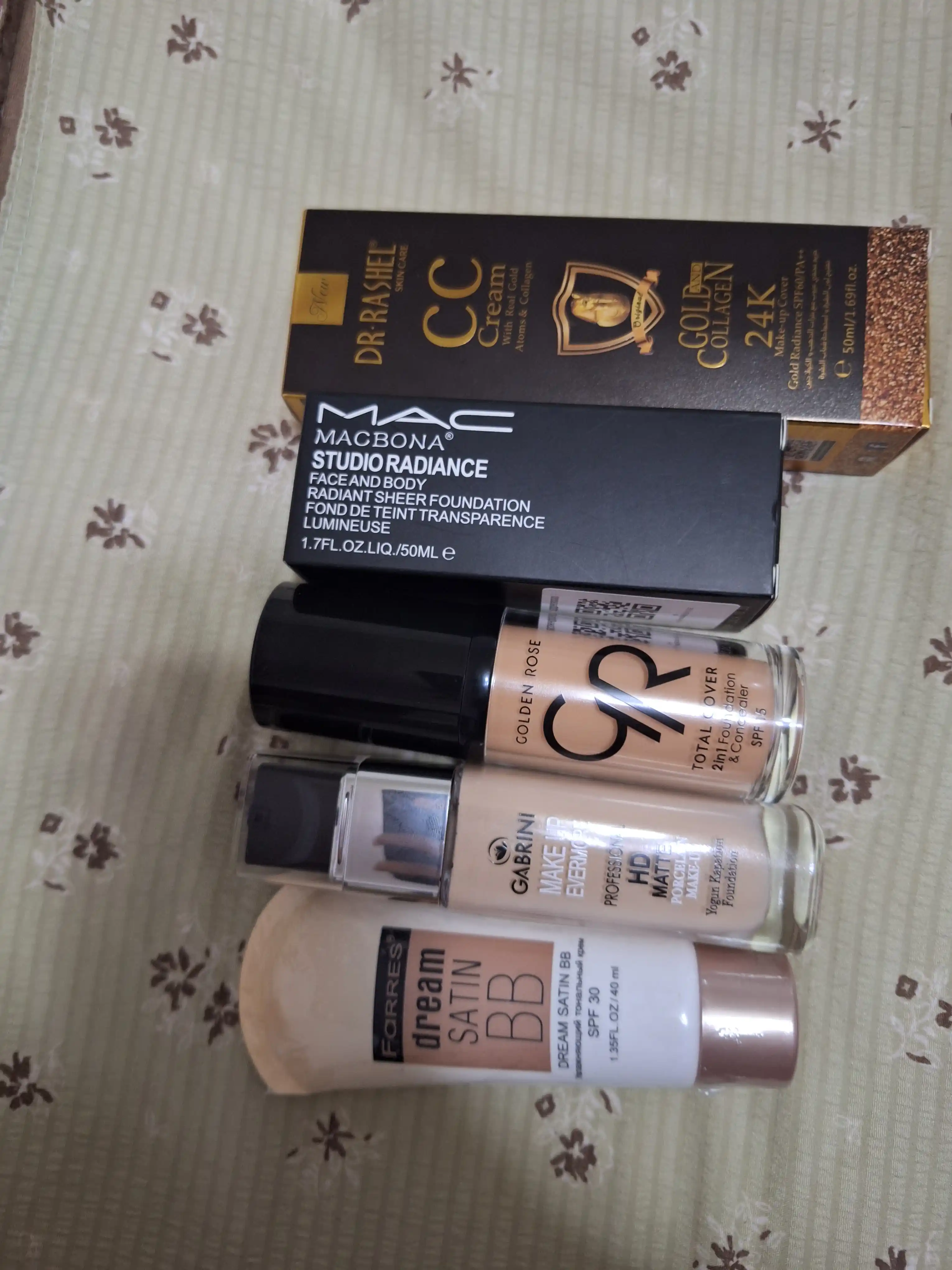 Yashiruvchi poydevor Golden Rose Total Cover 2in1 Foundation & Concealer