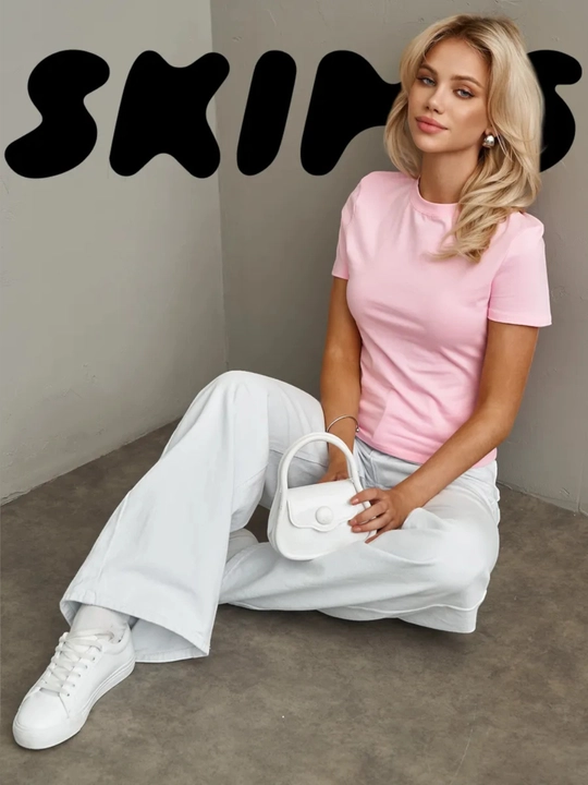 Футболка в стиле SKIMS белая облегающая