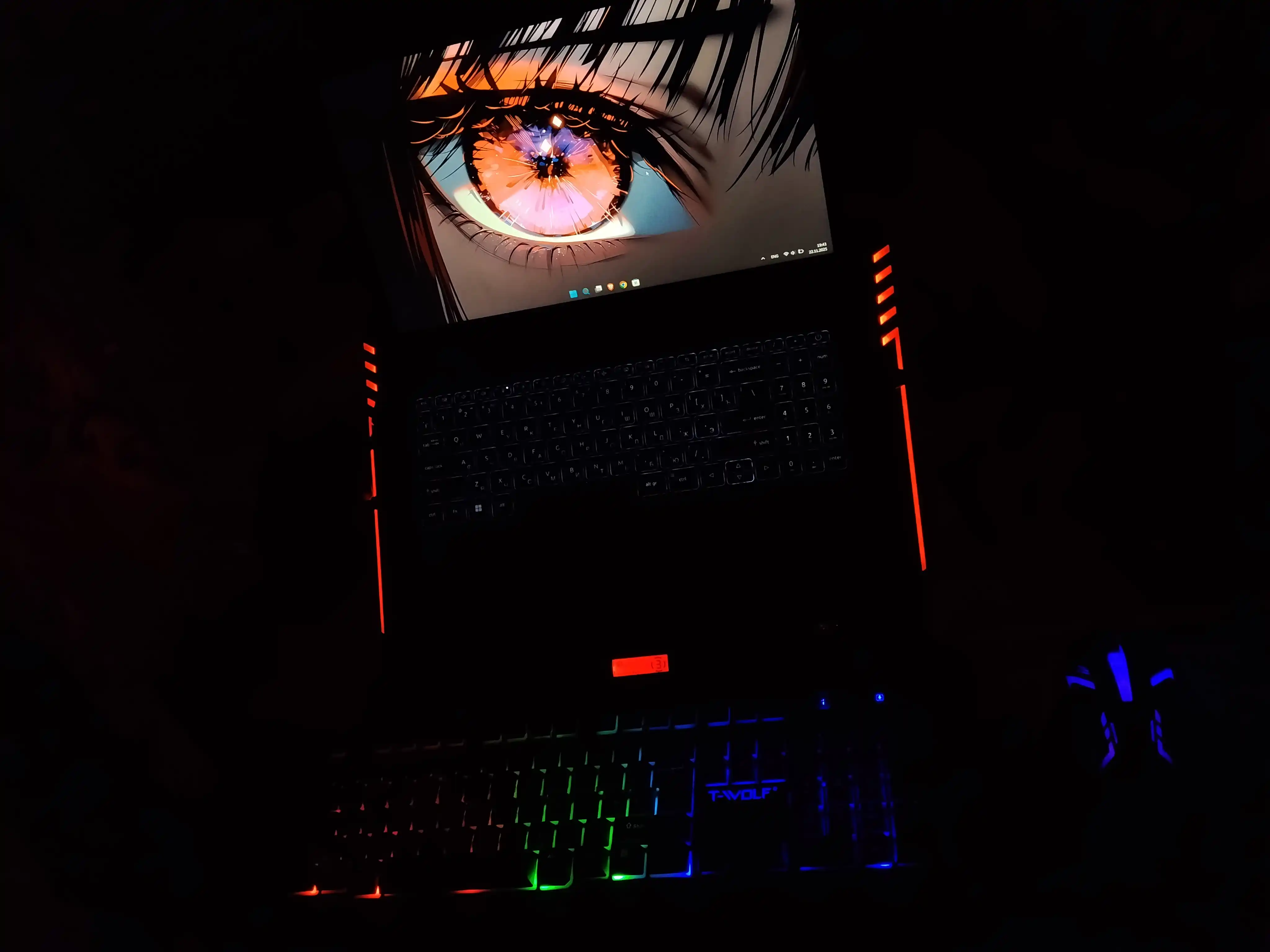 2E GAMING sovutgichli noutbuk tagligi, 14"-17.3," LED yoritgich, kuchli