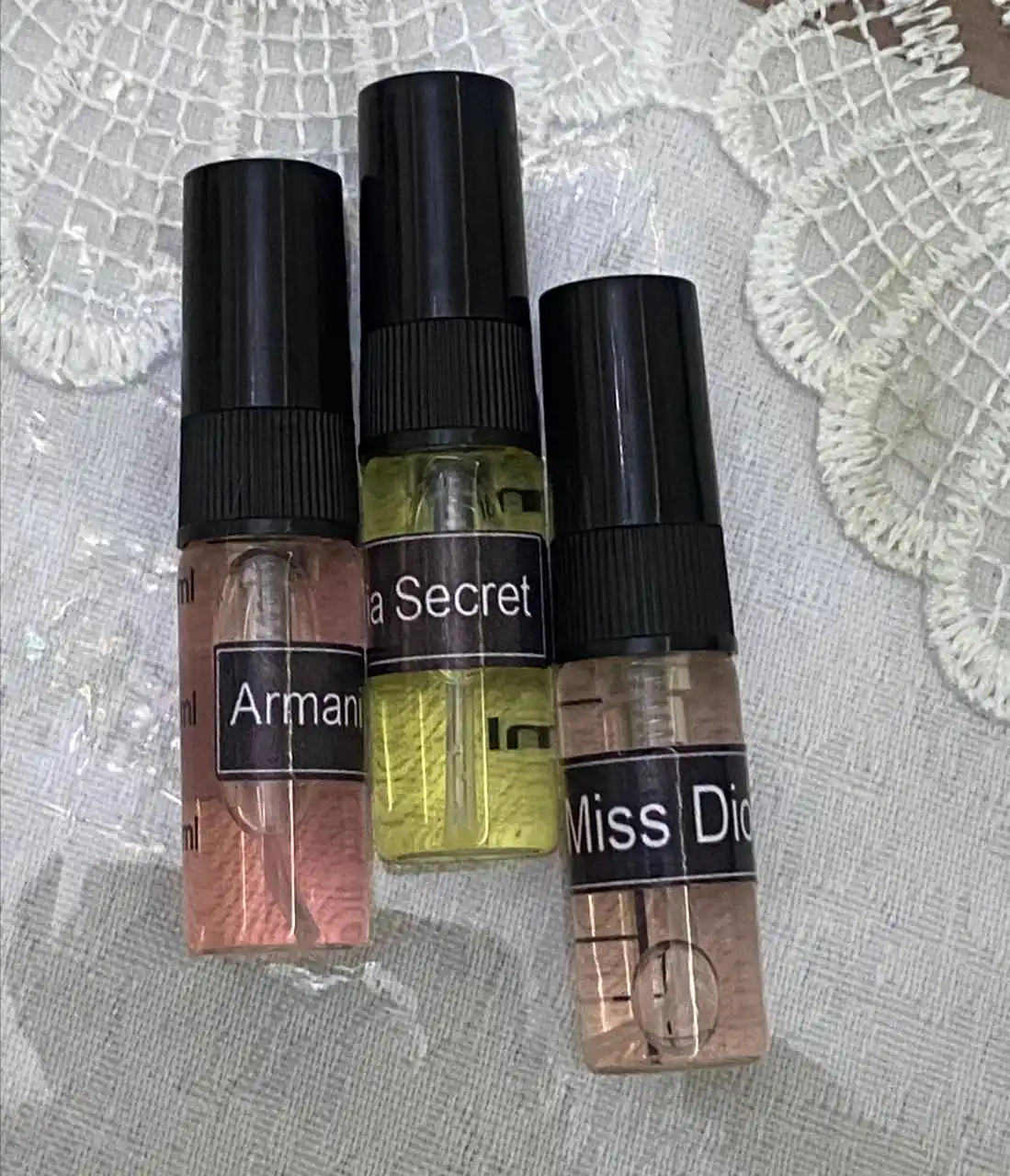 Ayollar uchun atirlar My Way, Miss Dior, Victoria Orchid, 3 ta atirlar ayollar