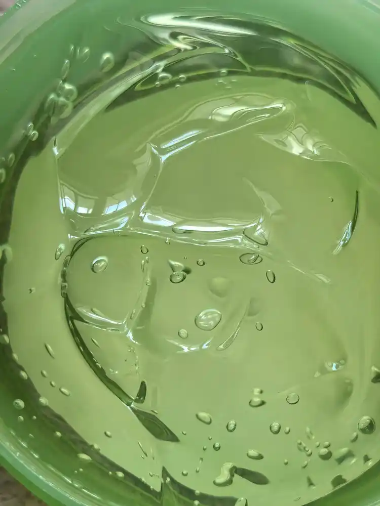 Farmstay aloe vera universal gel tinchlantiradi, yuz va tana uchun, namlovchi parvarish