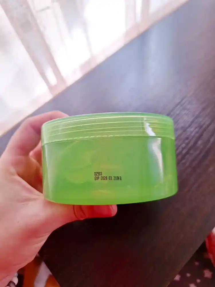 Farmstay aloe vera universal gel tinchlantiradi, yuz va tana uchun, namlovchi parvarish