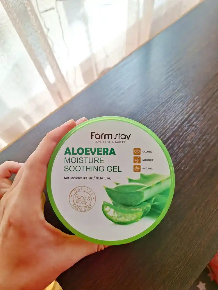 Farmstay aloe vera universal gel tinchlantiradi, yuz va tana uchun, namlovchi parvarish